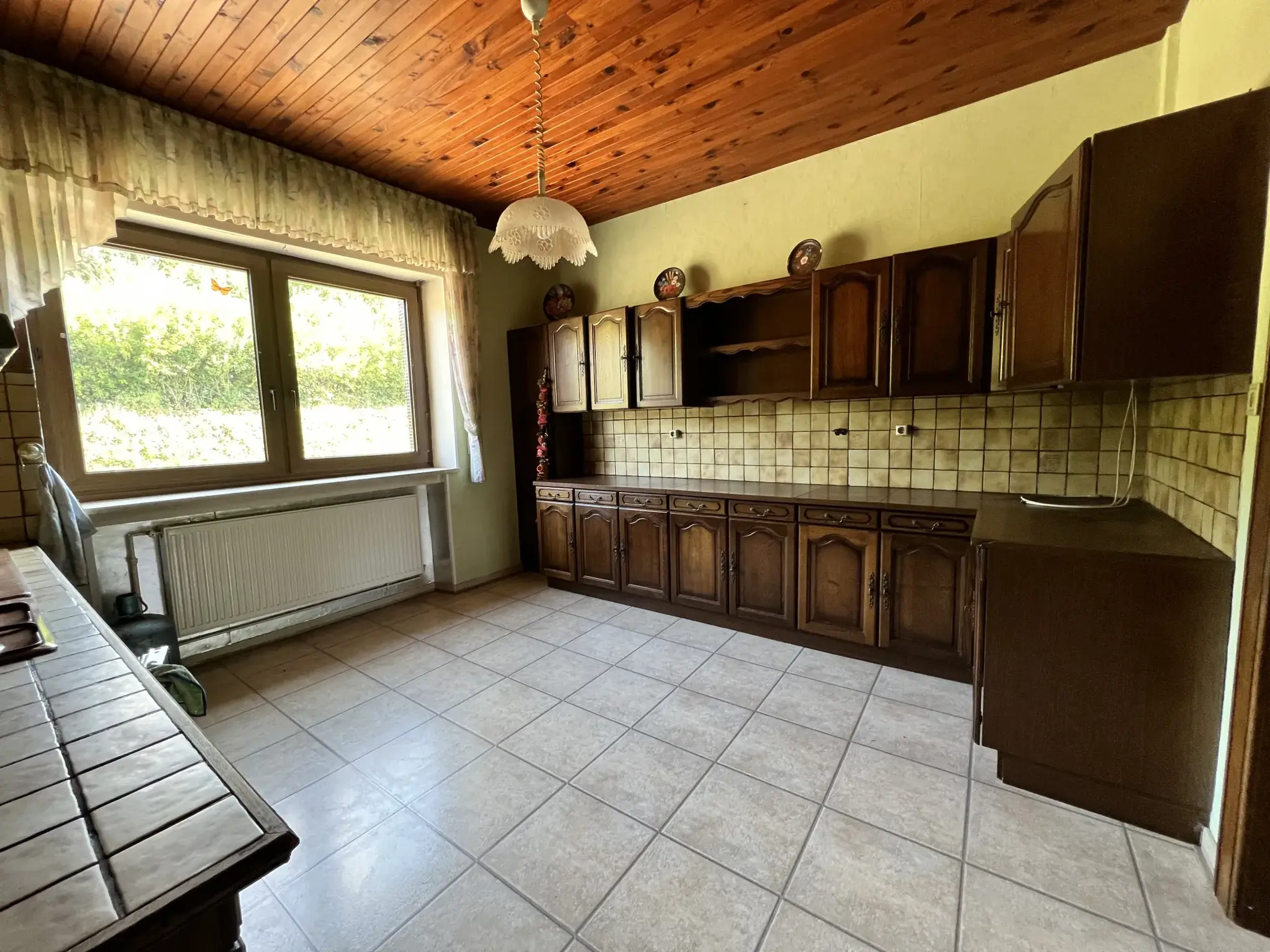 Maison individuelle à vendre à Berviller-en-Moselle avec sous-sol, terrasse et terrain spacieux 