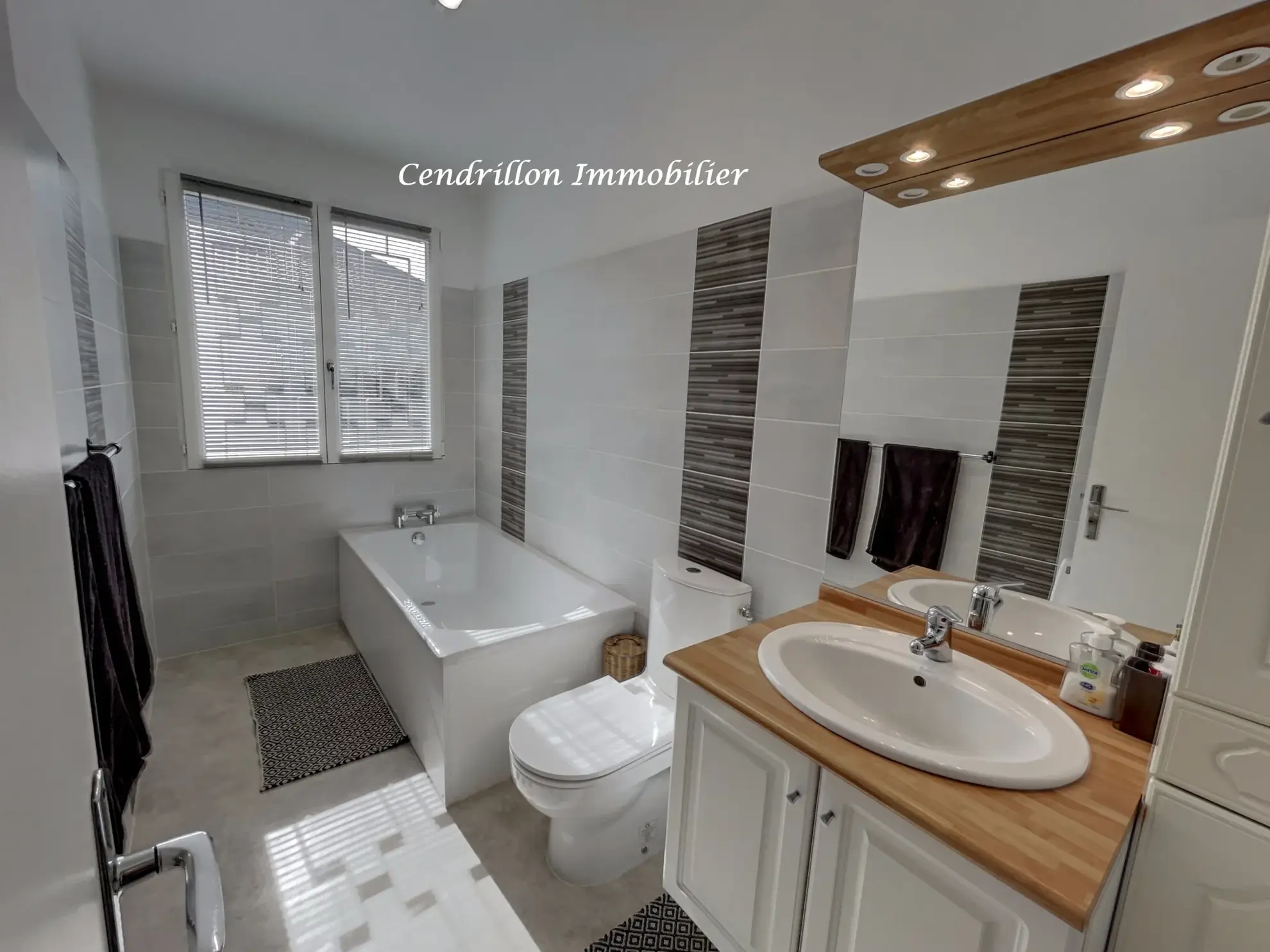 Maison moderne de plain-pied à Bourganeuf avec grand jardin et potentiel de division 