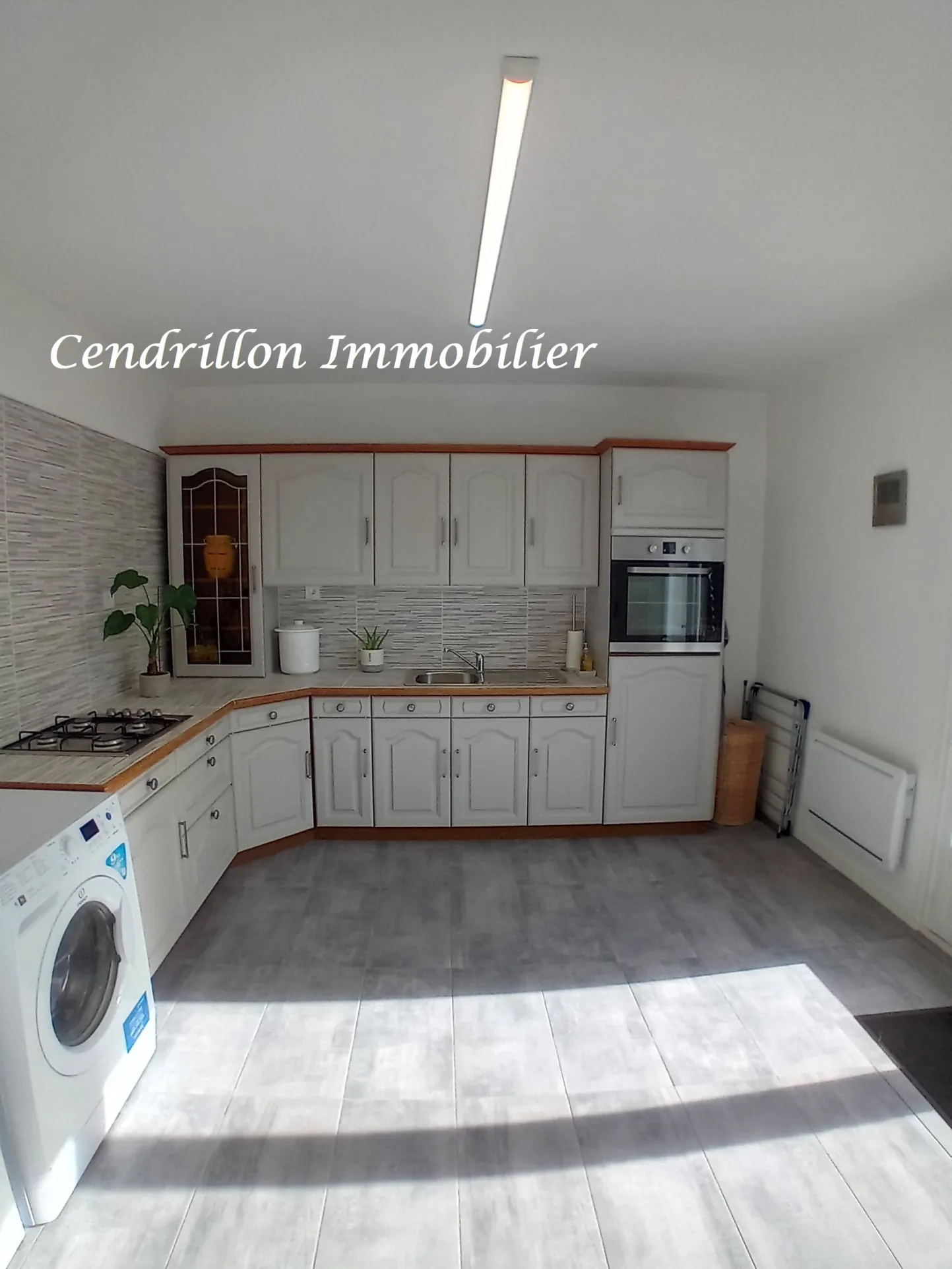 Maison moderne de plain-pied à Bourganeuf avec grand jardin et potentiel de division 