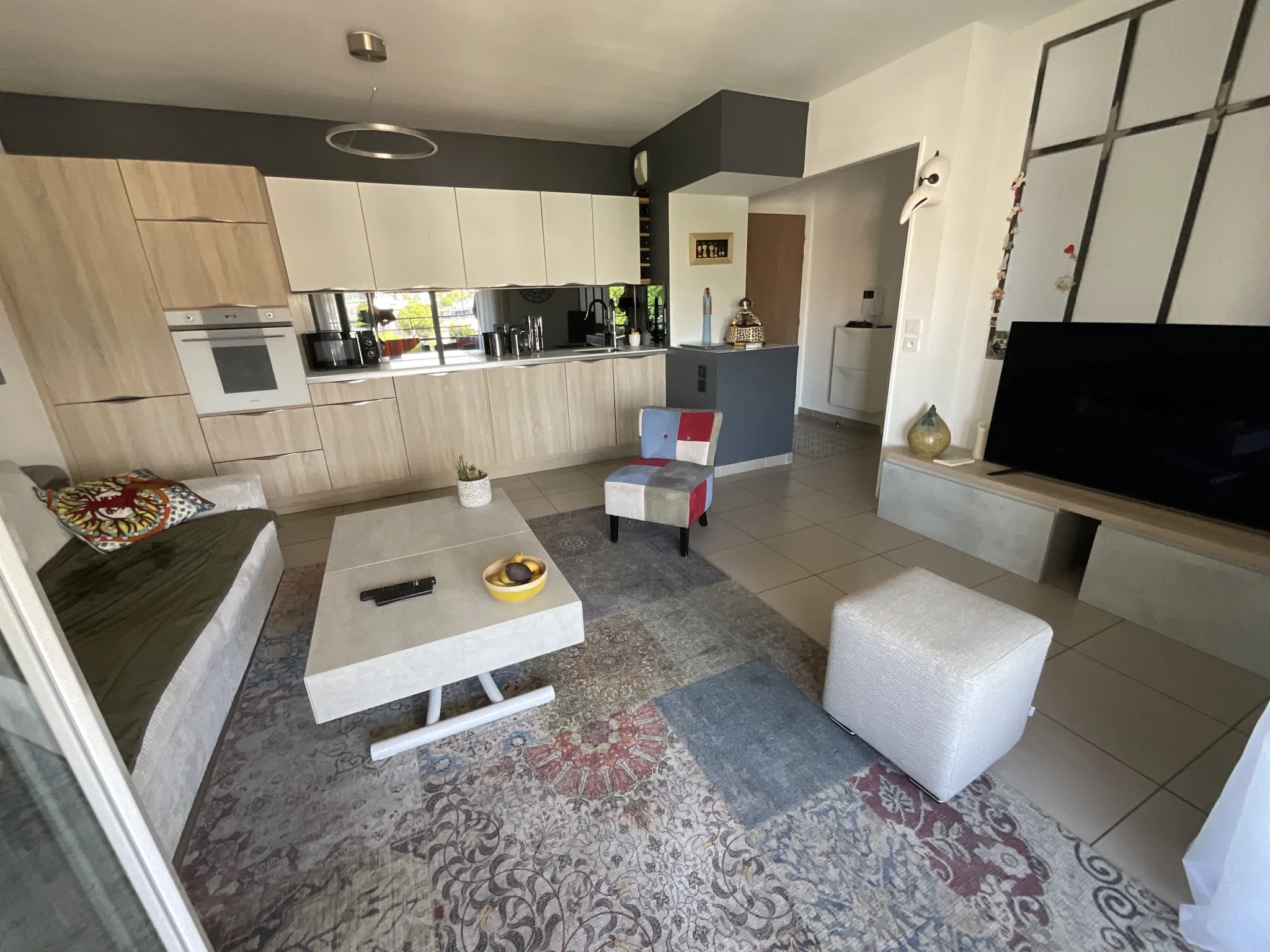 Appartement T2 récent avec terrasse à Cagnes-sur-Mer près de la mer 