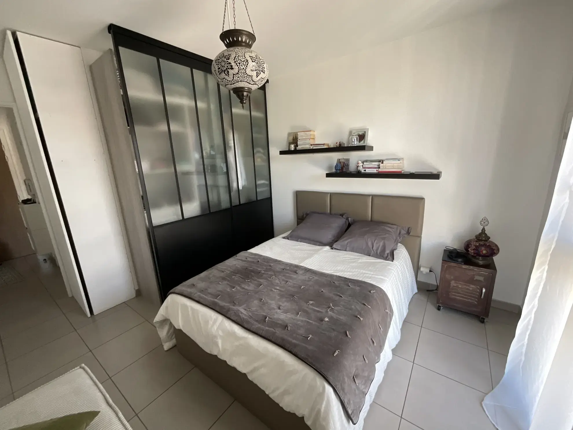 Appartement T2 récent avec terrasse à Cagnes-sur-Mer près de la mer 