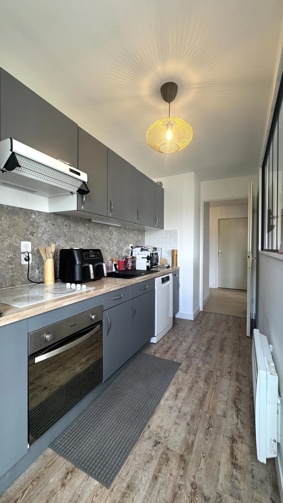 Appartement lumineux de 78 m2 à Meaux avec balcon, parking et potentiel d'évolution 