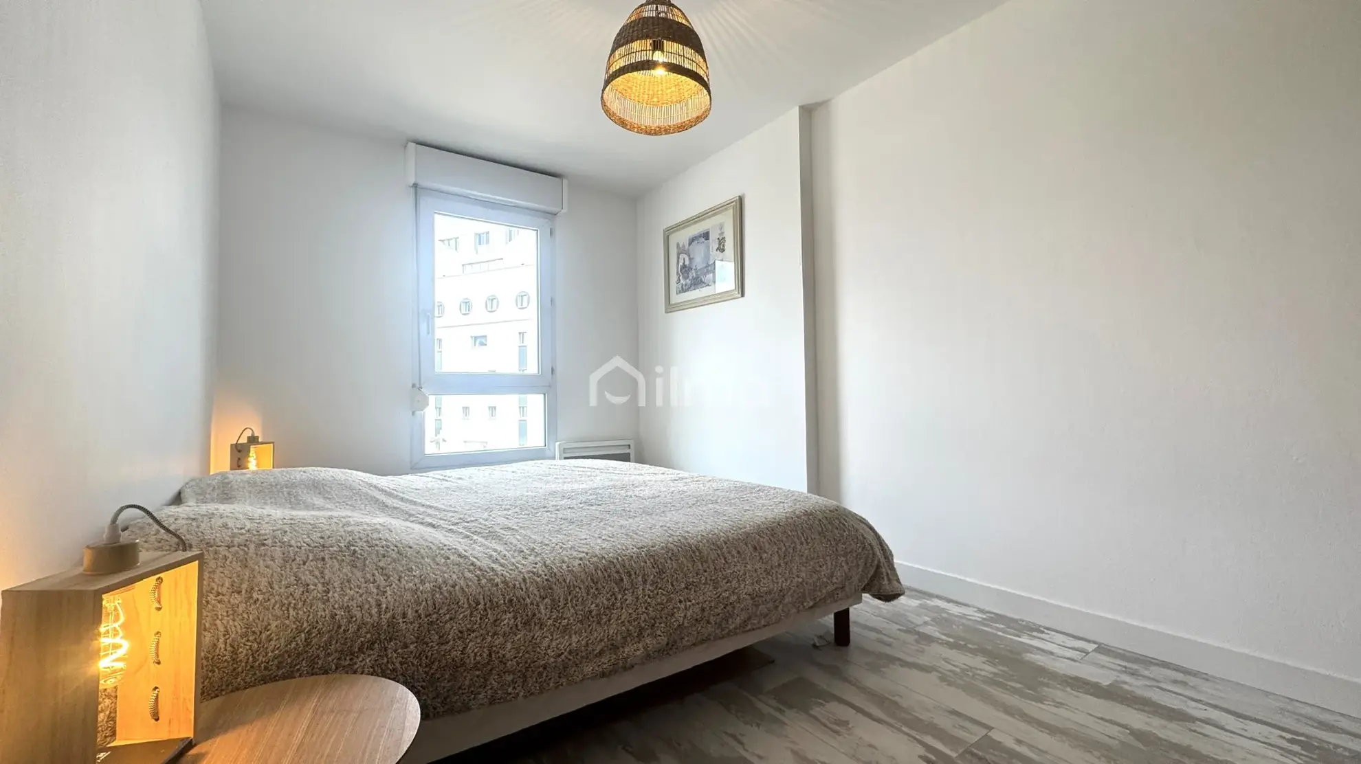 Appartement lumineux de 78 m2 à Meaux avec balcon, parking et potentiel d'évolution 