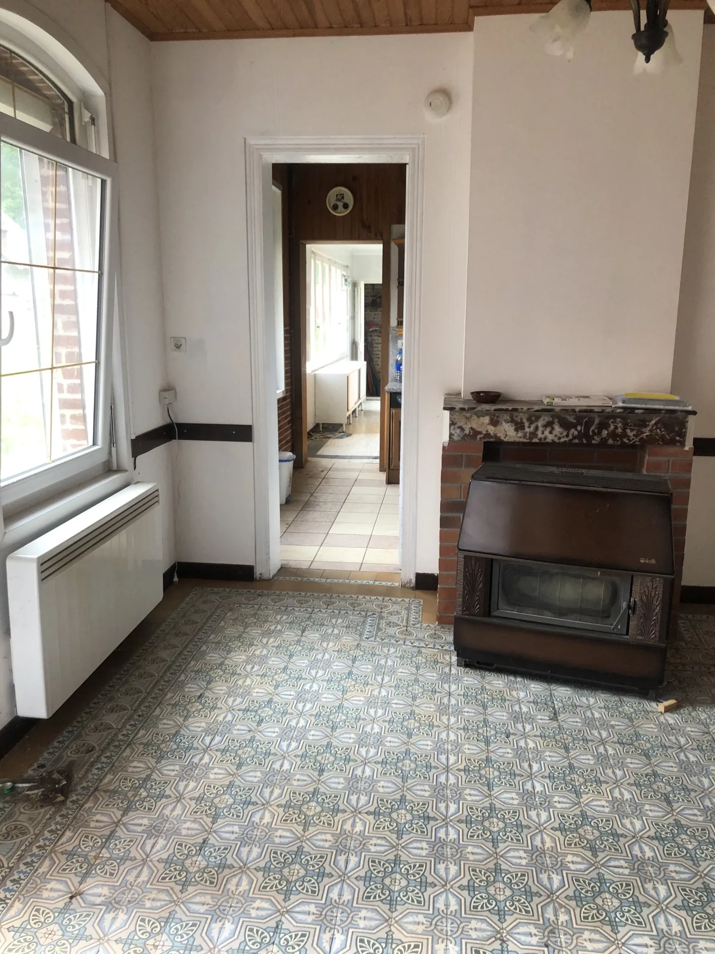 Corps de ferme à vendre à Gouy sous Bellonne, belles volumes et potentiel 