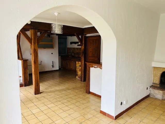 Maison à vendre à Rabastens de Bigorre, 72 m² avec terrain et garages 