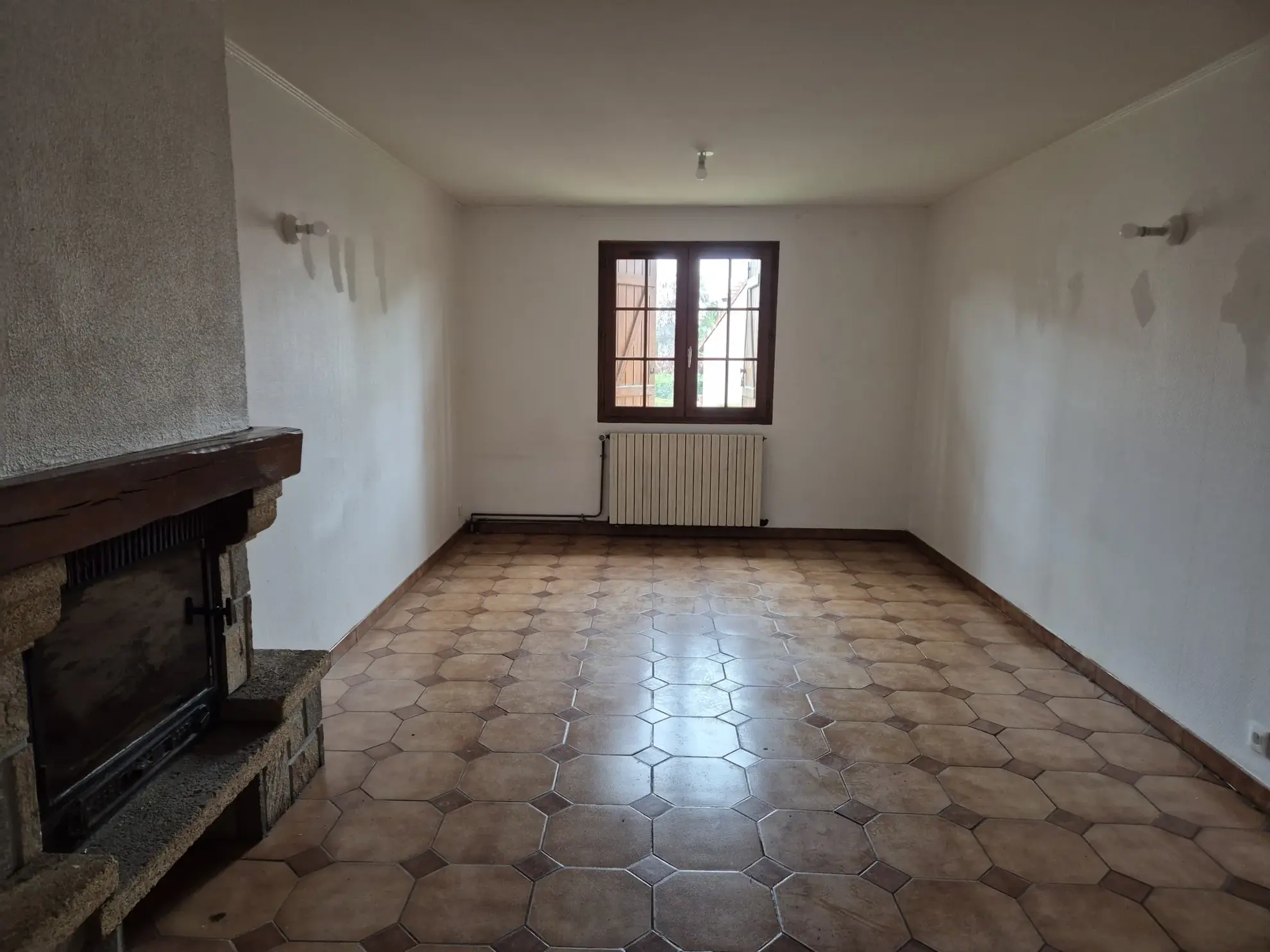 Pavillon à Saint-Dizier avec 3 chambres, jardin clos, à rafraîchir, faible consommation énergétique 