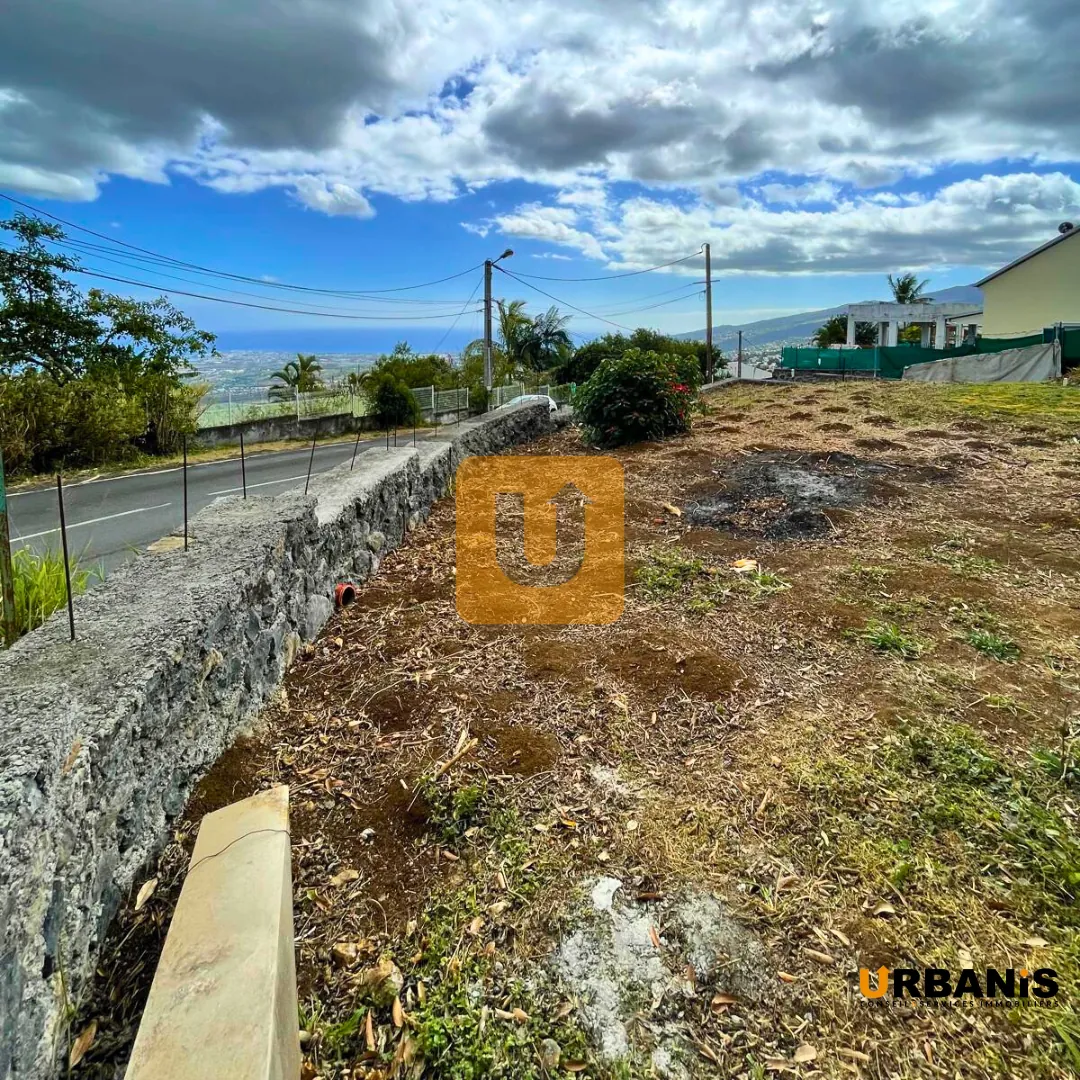 Terrain constructible de 515 m² à Bois de Nèfles Saint Paul - Potentiel d'extension 