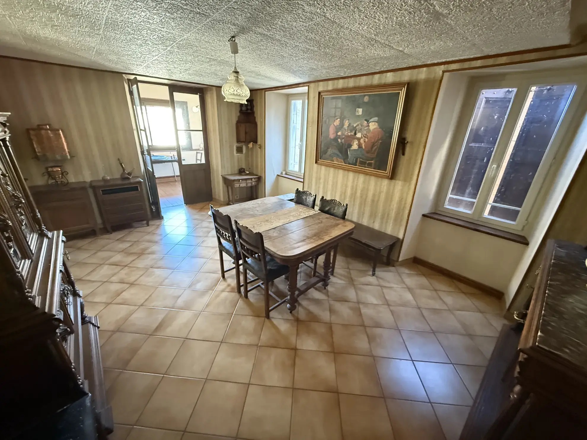 Maison en pierre de 152 m² à Saint Izaire avec terrasse et potentiel d'agrandissement 