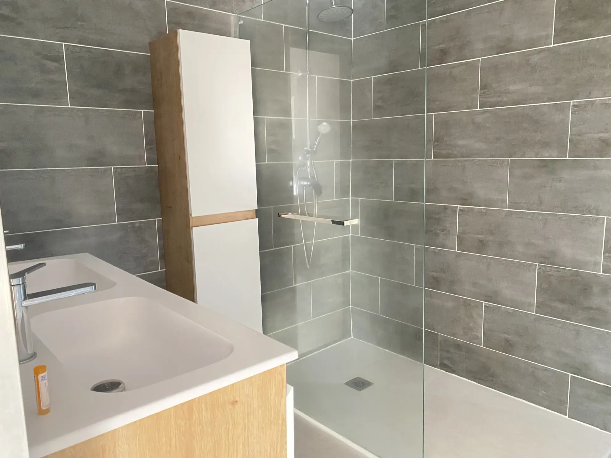 Appartement 5 pièces avec terrasse et garage à Perpignan secteur des Quais de la Basse 