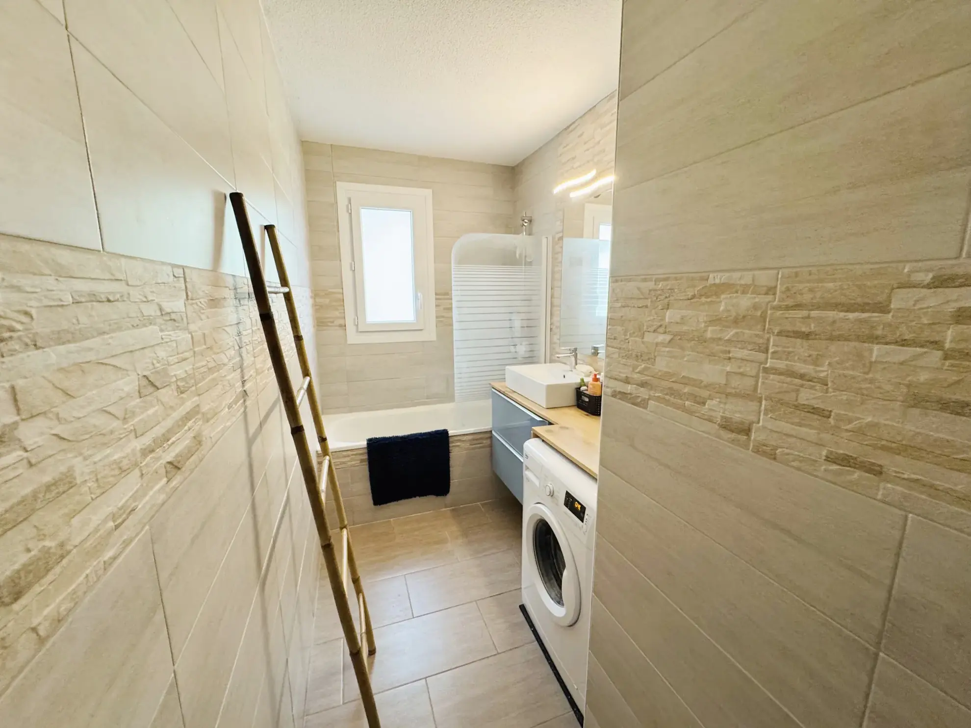 Appartement T3 rénové de 73 m² à Perpignan avec cave et balcon 