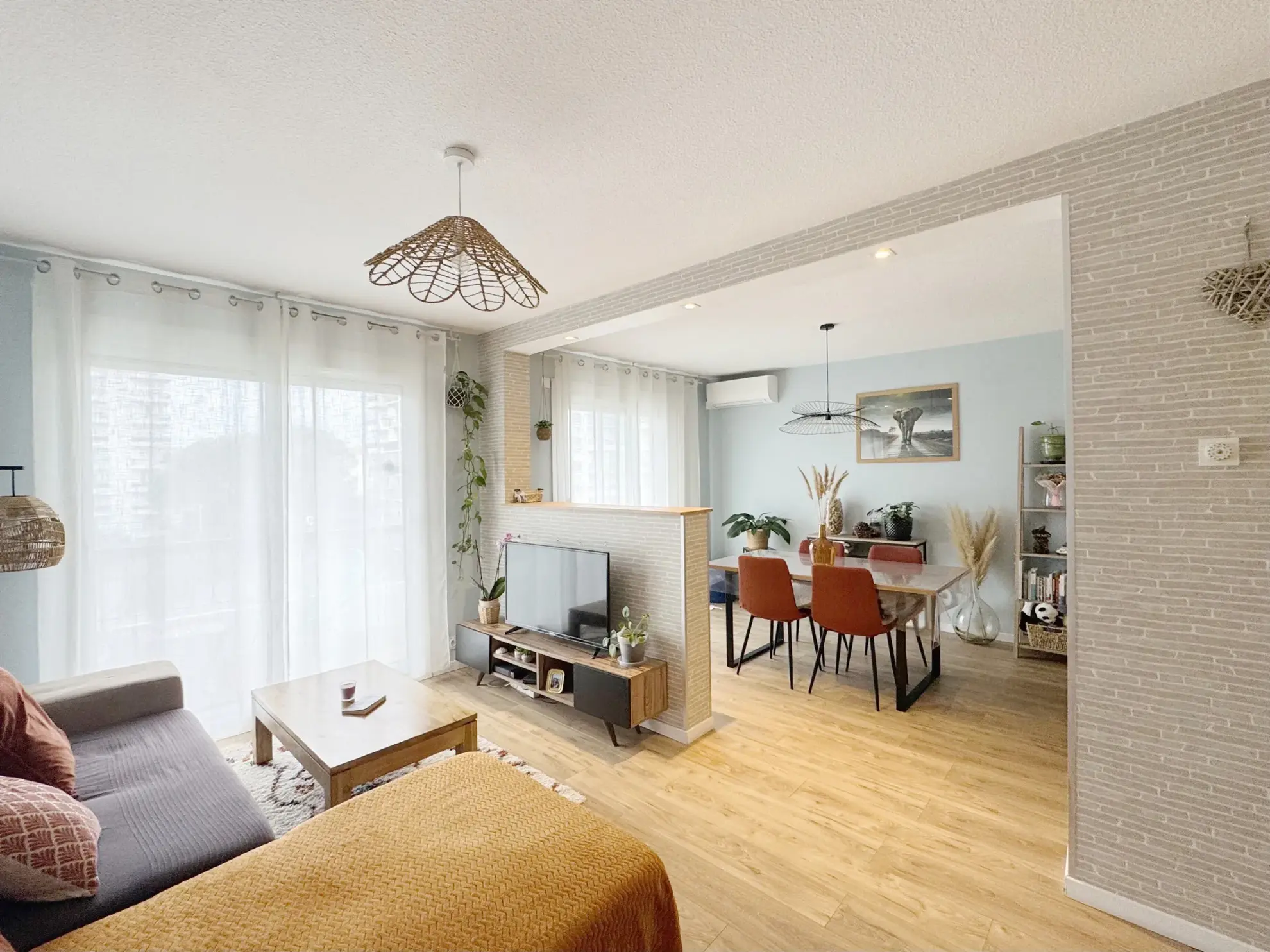 Appartement T3 rénové de 73 m² à Perpignan avec cave et balcon 