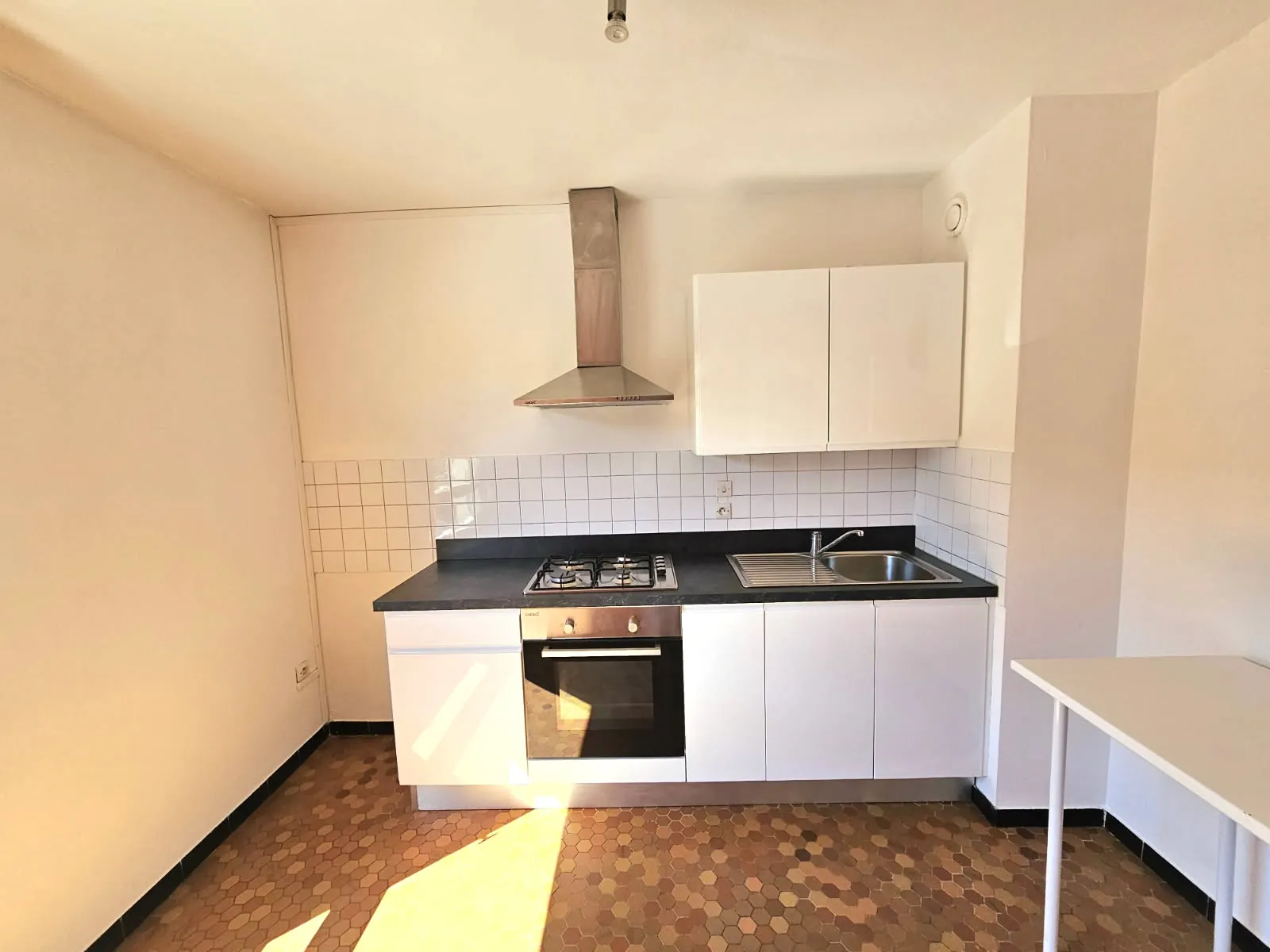 Appartement F2 avec parking à Saint-Étienne, secteur Jacquard 