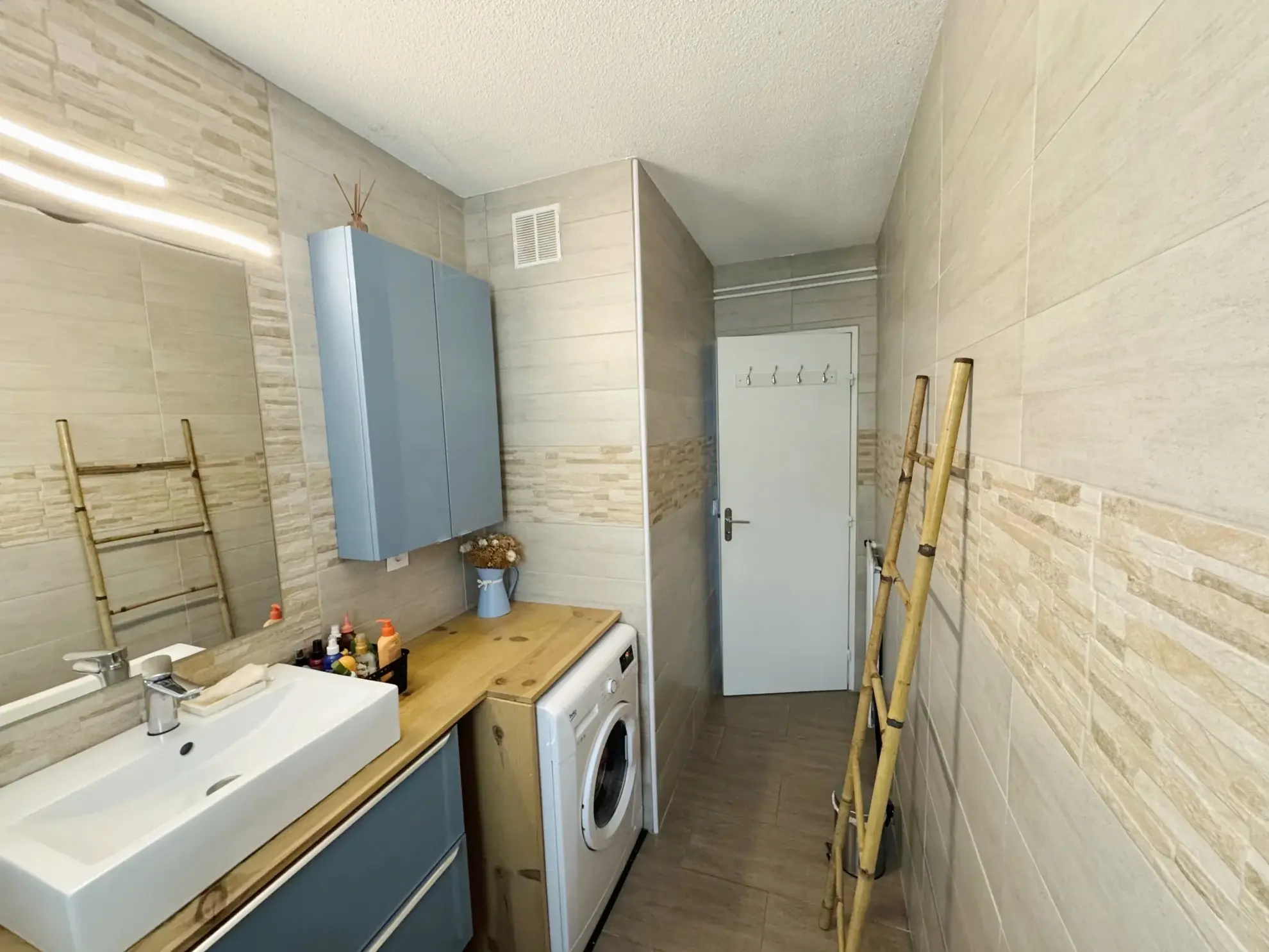 Appartement T3 rénové de 73 m² à Perpignan avec cave et balcon 