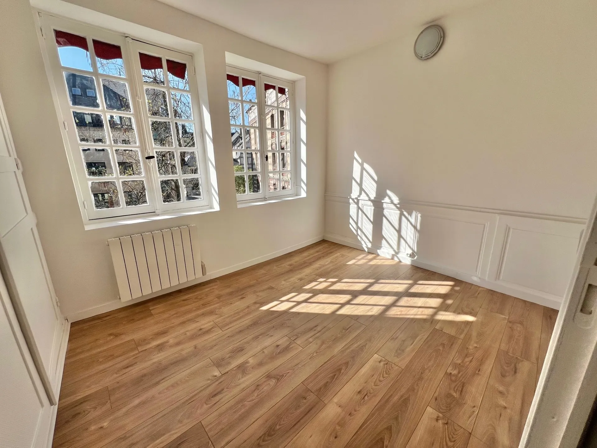 Bel appartement T2 rénové à Rouen proche de la place de la Pucelle 