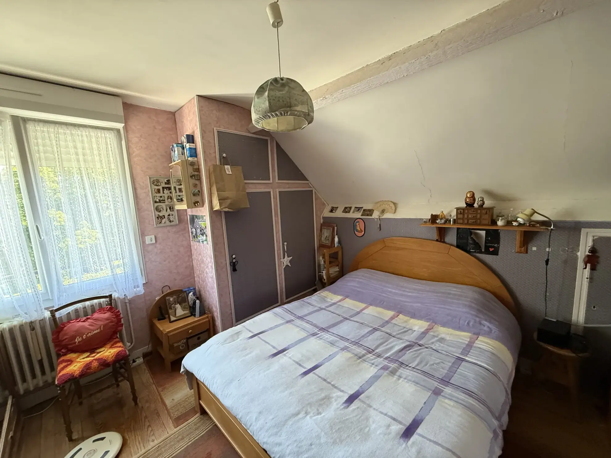 Maison familiale avec studio indépendant à vendre à Écouves 