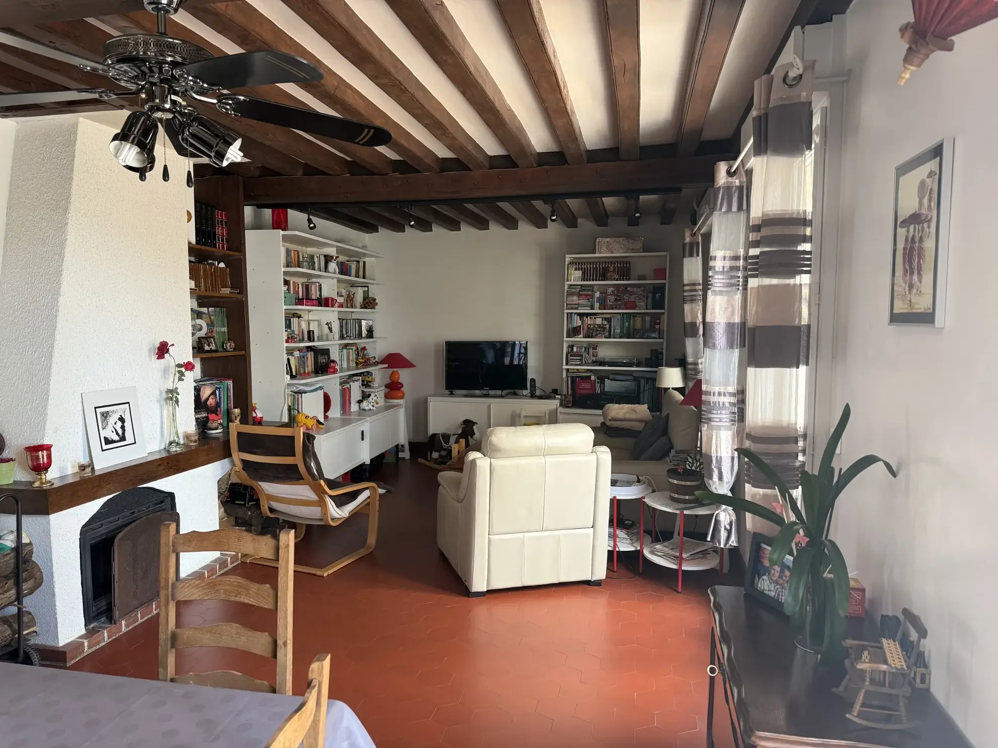 Maison familiale avec studio indépendant à vendre à Écouves 