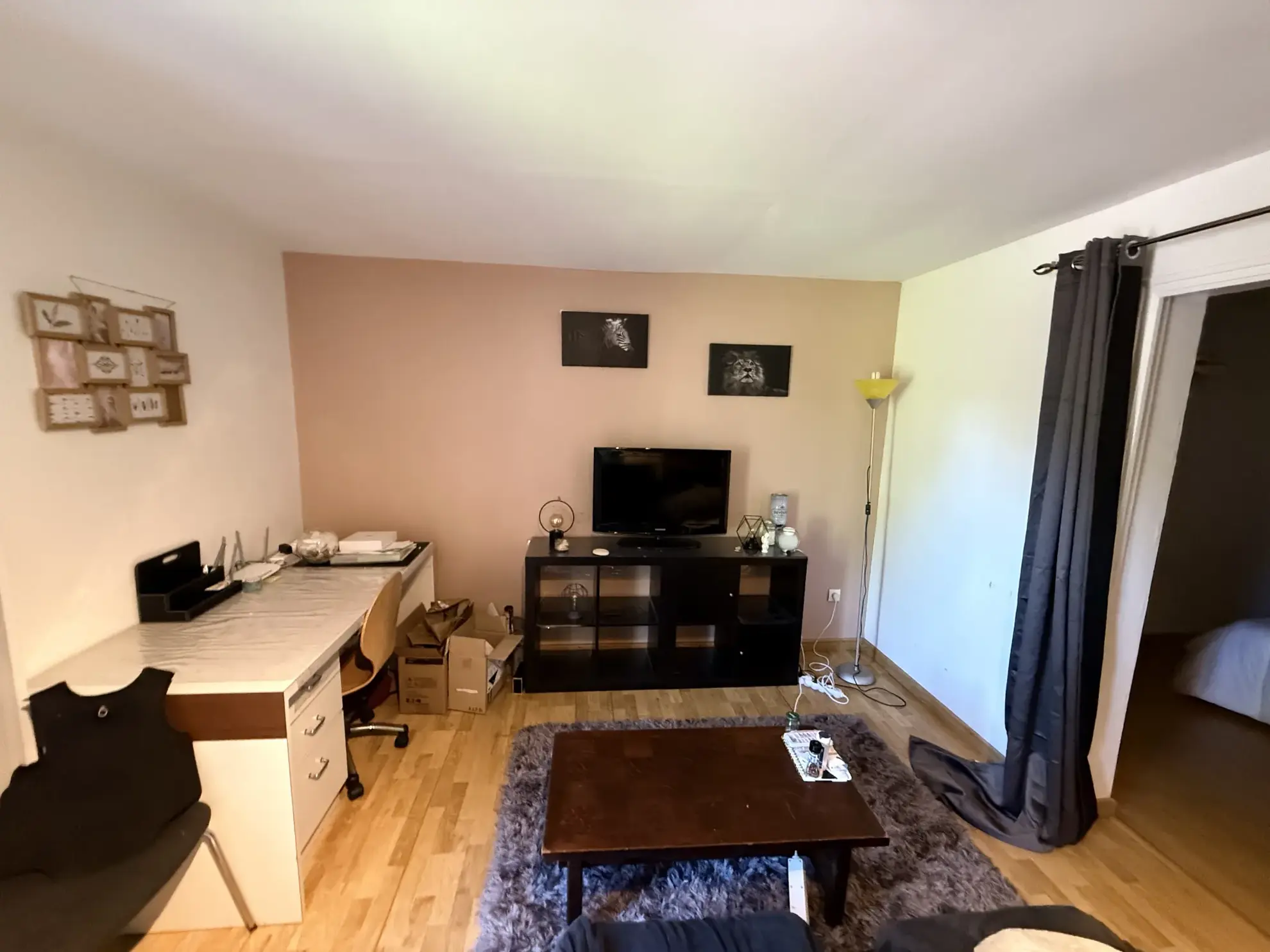 Maison familiale avec studio indépendant à vendre à Écouves 