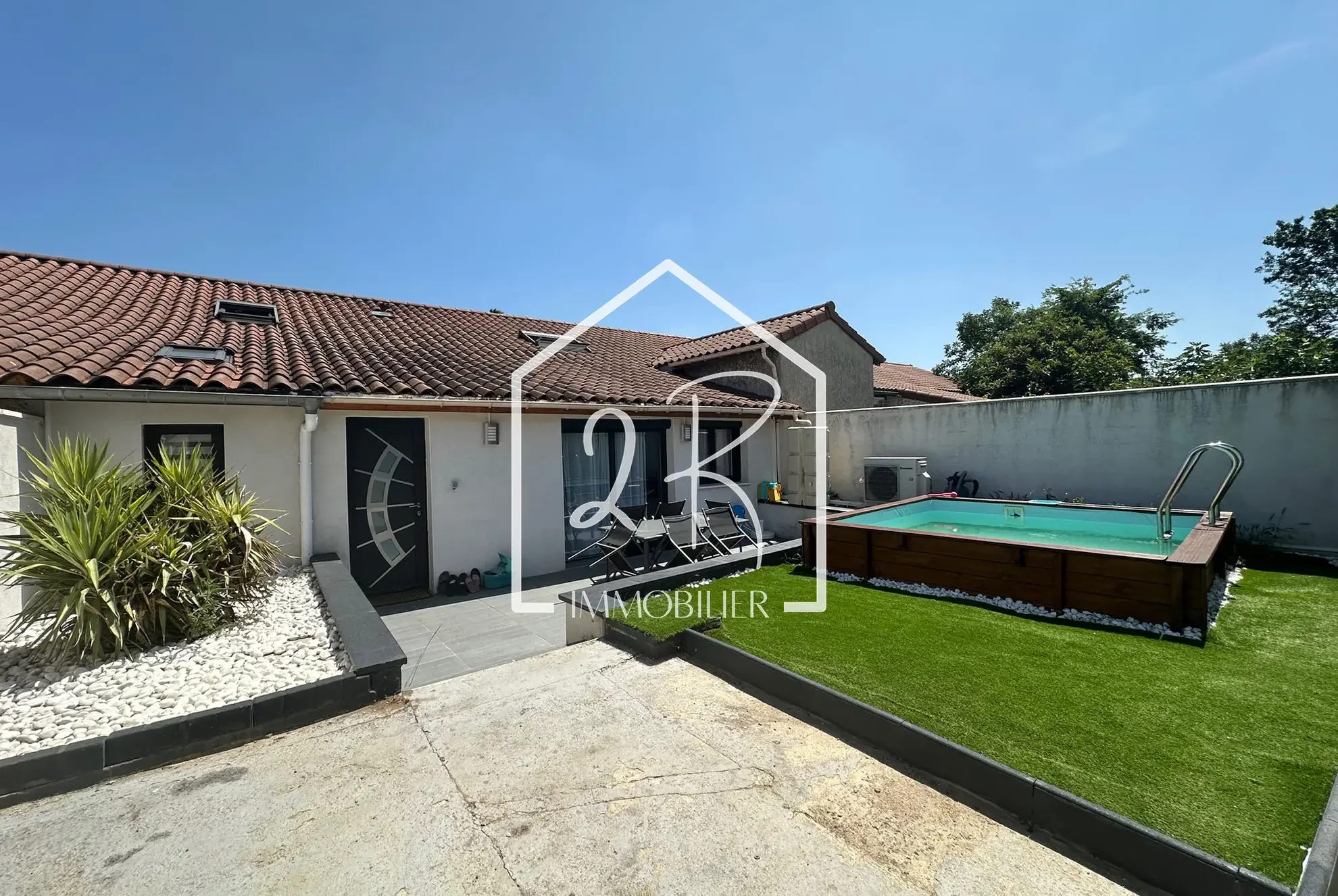 Maison de 65 m² avec piscine et terrasse à Chasse-sur-Rhône