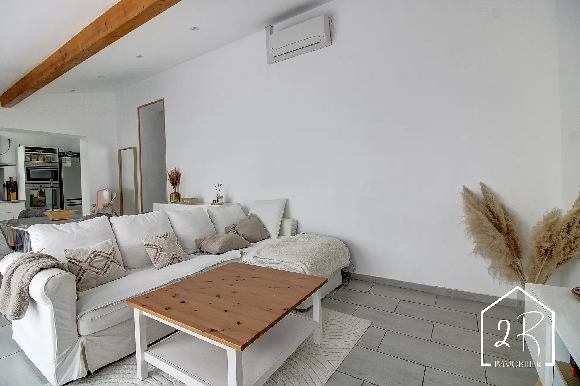 Maison de 65 m² avec piscine et terrasse à Chasse-sur-Rhône 