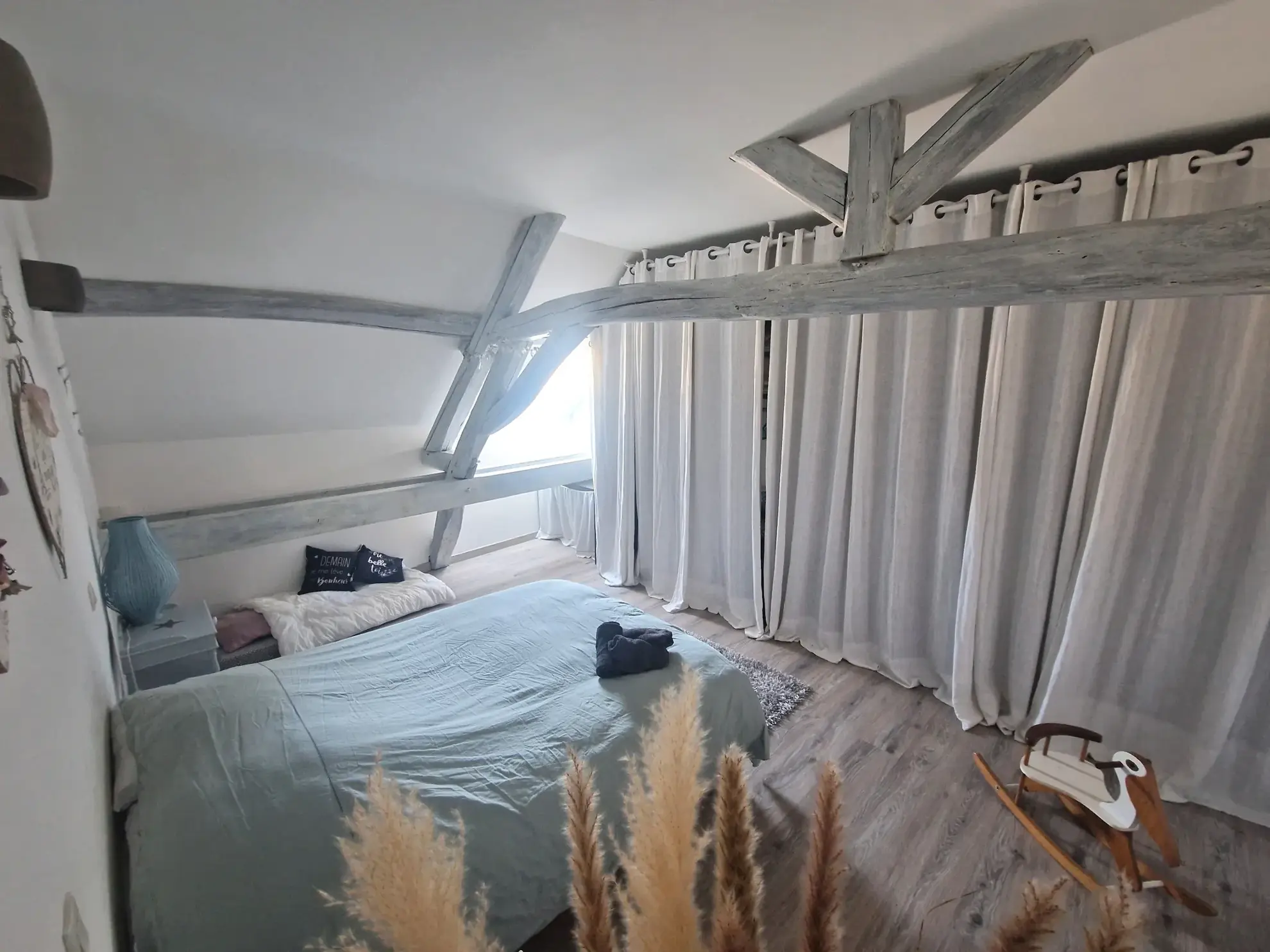 Maison charmante avec jardin et dépendances à Charmoy - 167 m² 