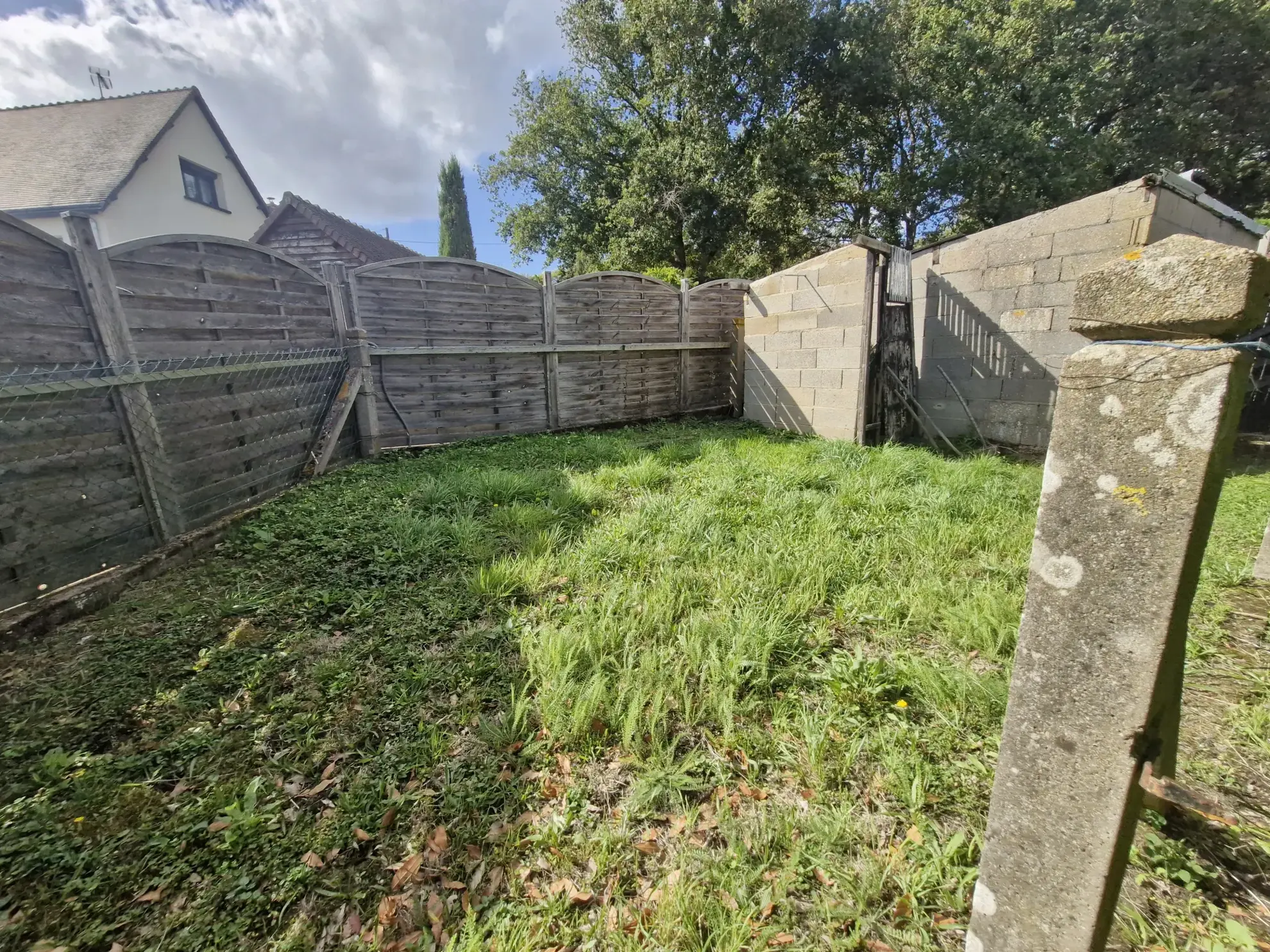 Maison à vendre à Fréteval, 68m², 3 chambres, proche Vendôme 