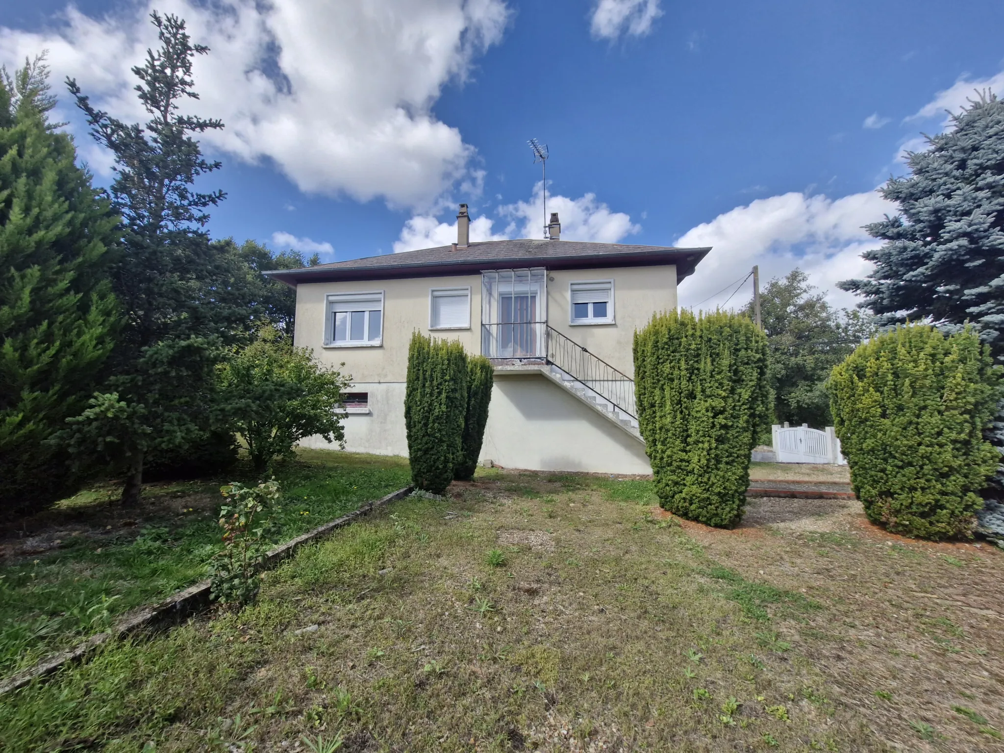 Maison à vendre à Fréteval, 68m², 3 chambres, proche Vendôme 