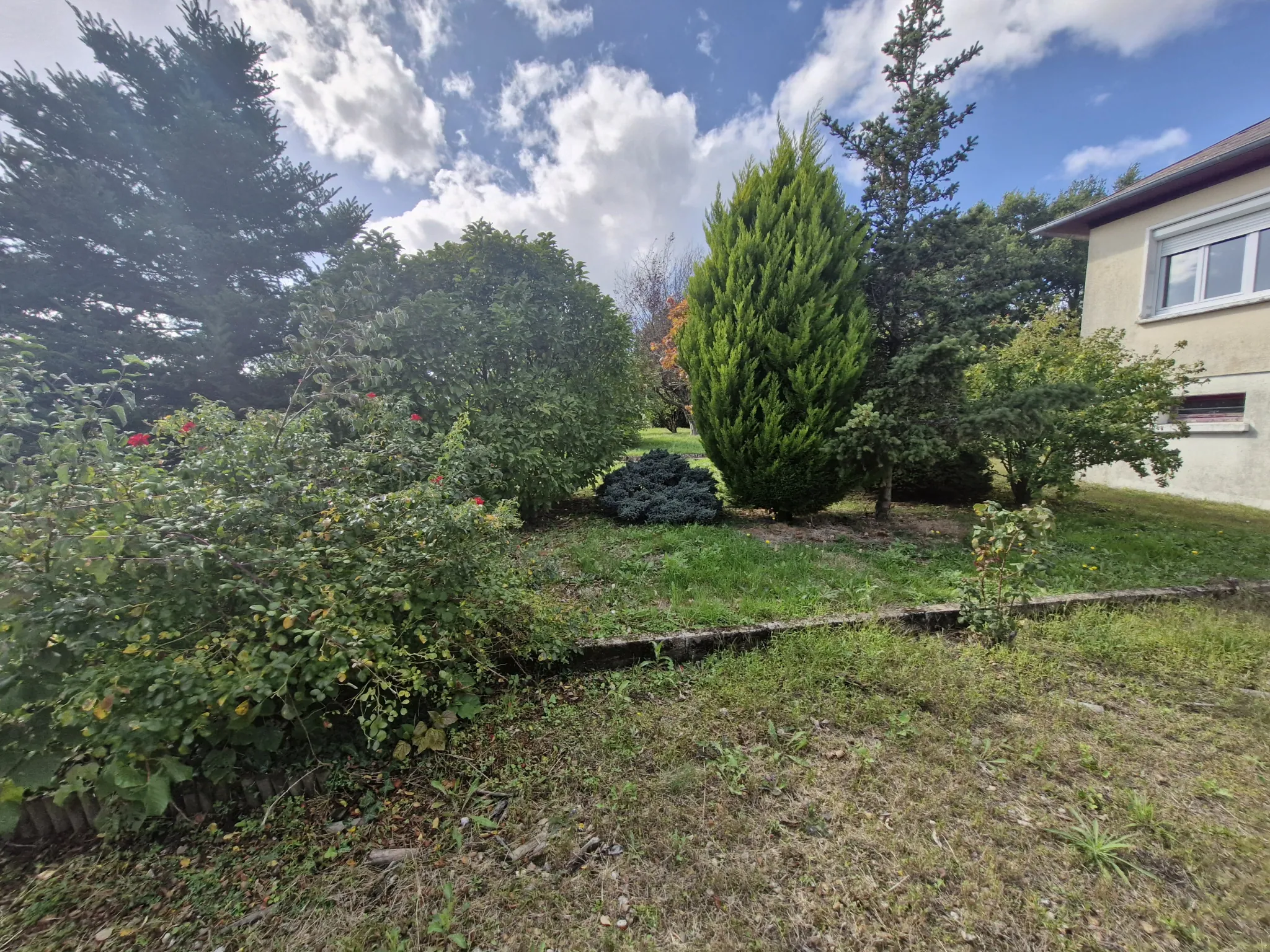 Maison à vendre à Fréteval, 68m², 3 chambres, proche Vendôme 