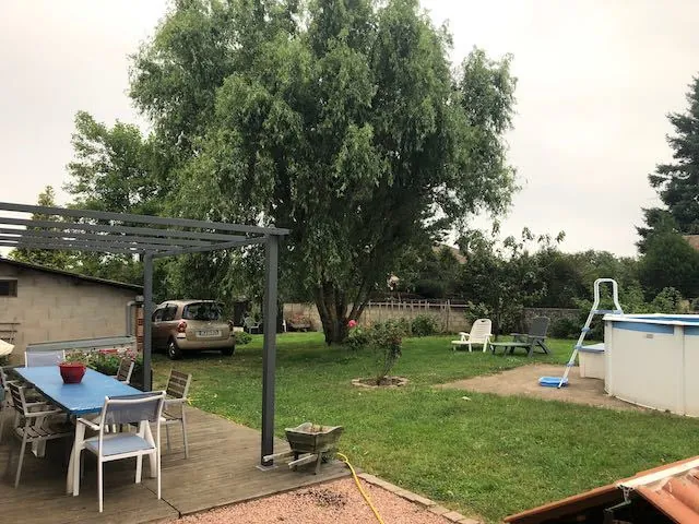 Maison de village à Vauban de 150 m² avec jardin et parking, libre en 2025 