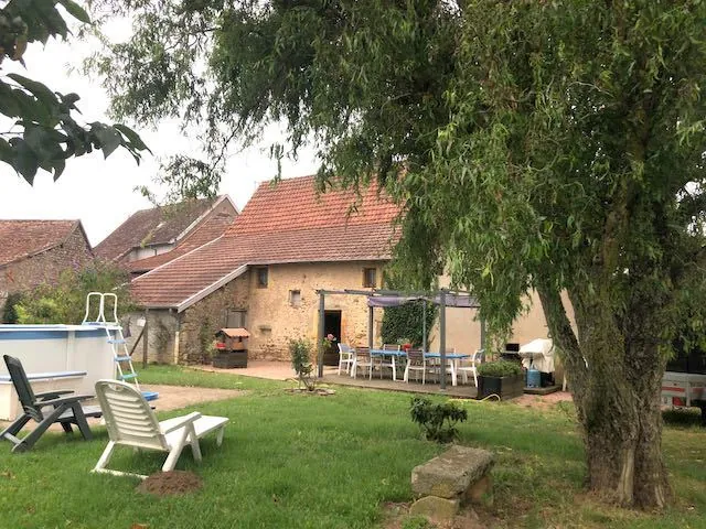 Maison de village à Vauban de 150 m² avec jardin et parking, libre en 2025 