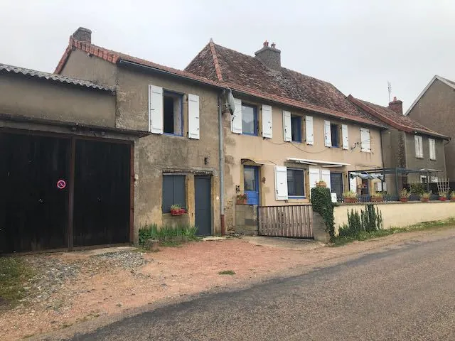 Maison de village à Vauban de 150 m² avec jardin et parking, libre en 2025 