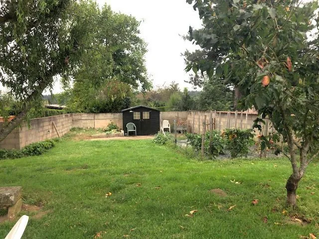 Maison de village à Vauban de 150 m² avec jardin et parking, libre en 2025 