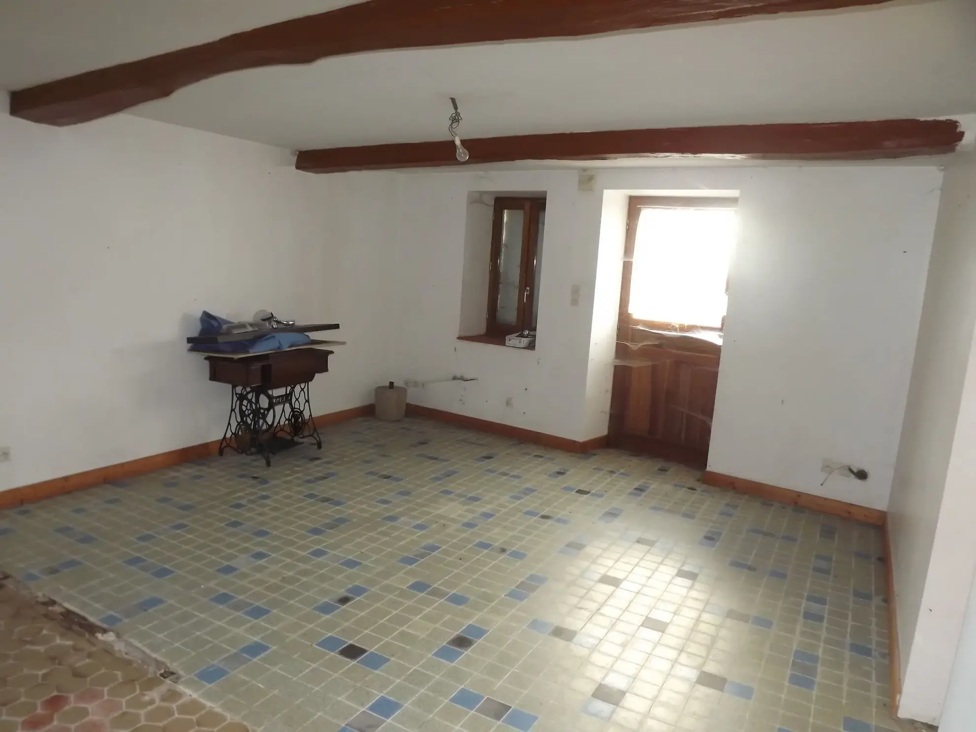 Maison de village à Vauban de 150 m² avec jardin et parking, libre en 2025 