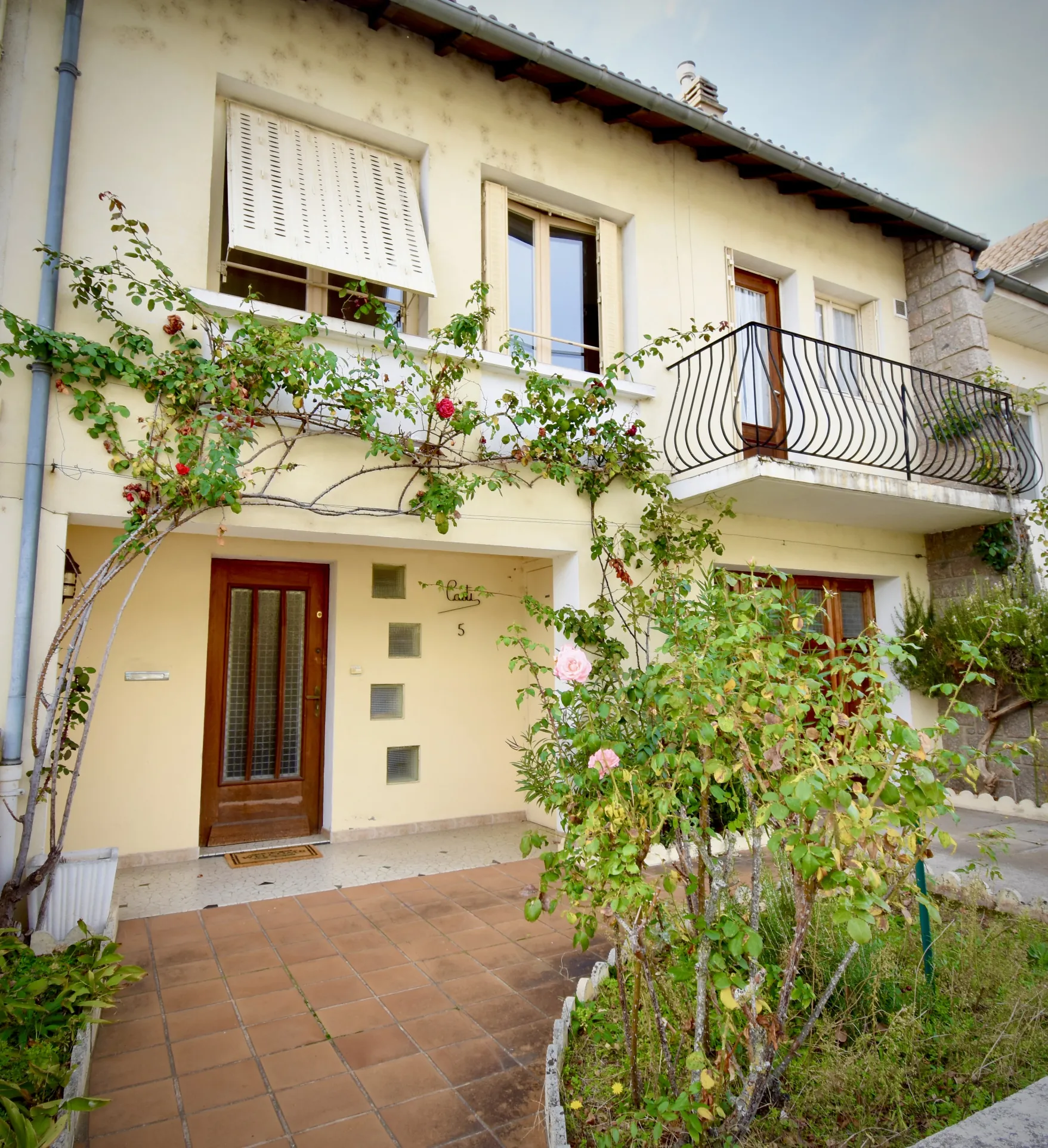 Maison familiale avec jardin et terrasse à Vichy - 145 m² 