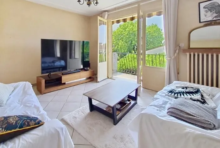 Maison familiale avec jardin et terrasse à Vichy - 145 m² 