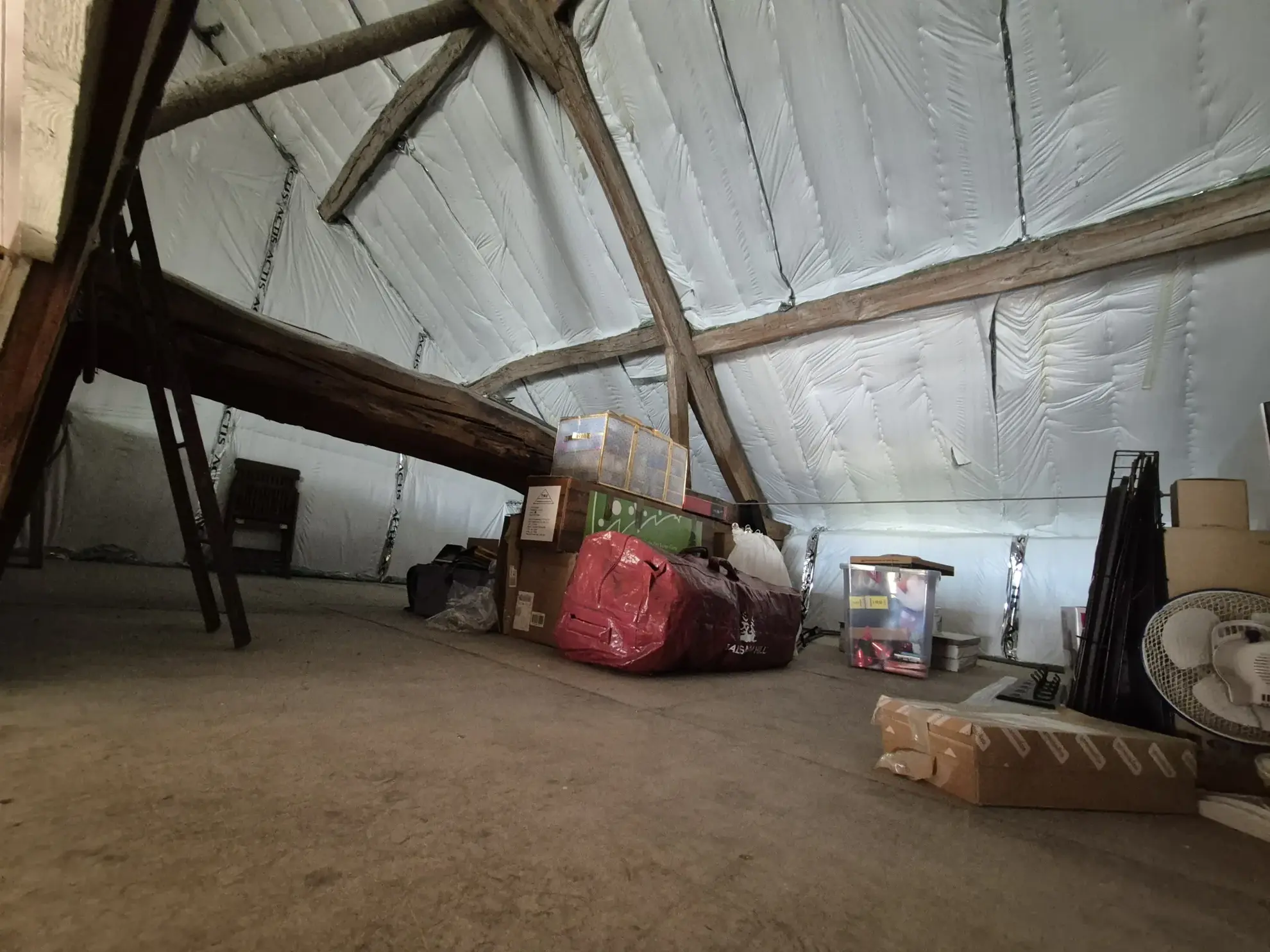 Maison de caractère de 155 m² avec grenier aménageable à Appoigny 