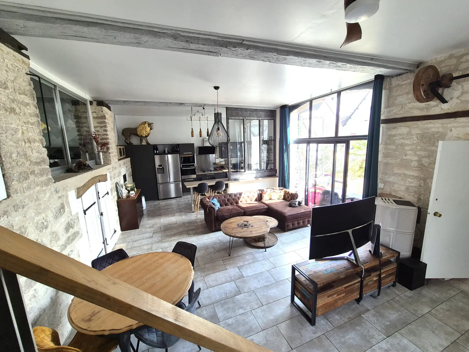 Maison de caractère de 155 m² avec grenier aménageable à Appoigny 