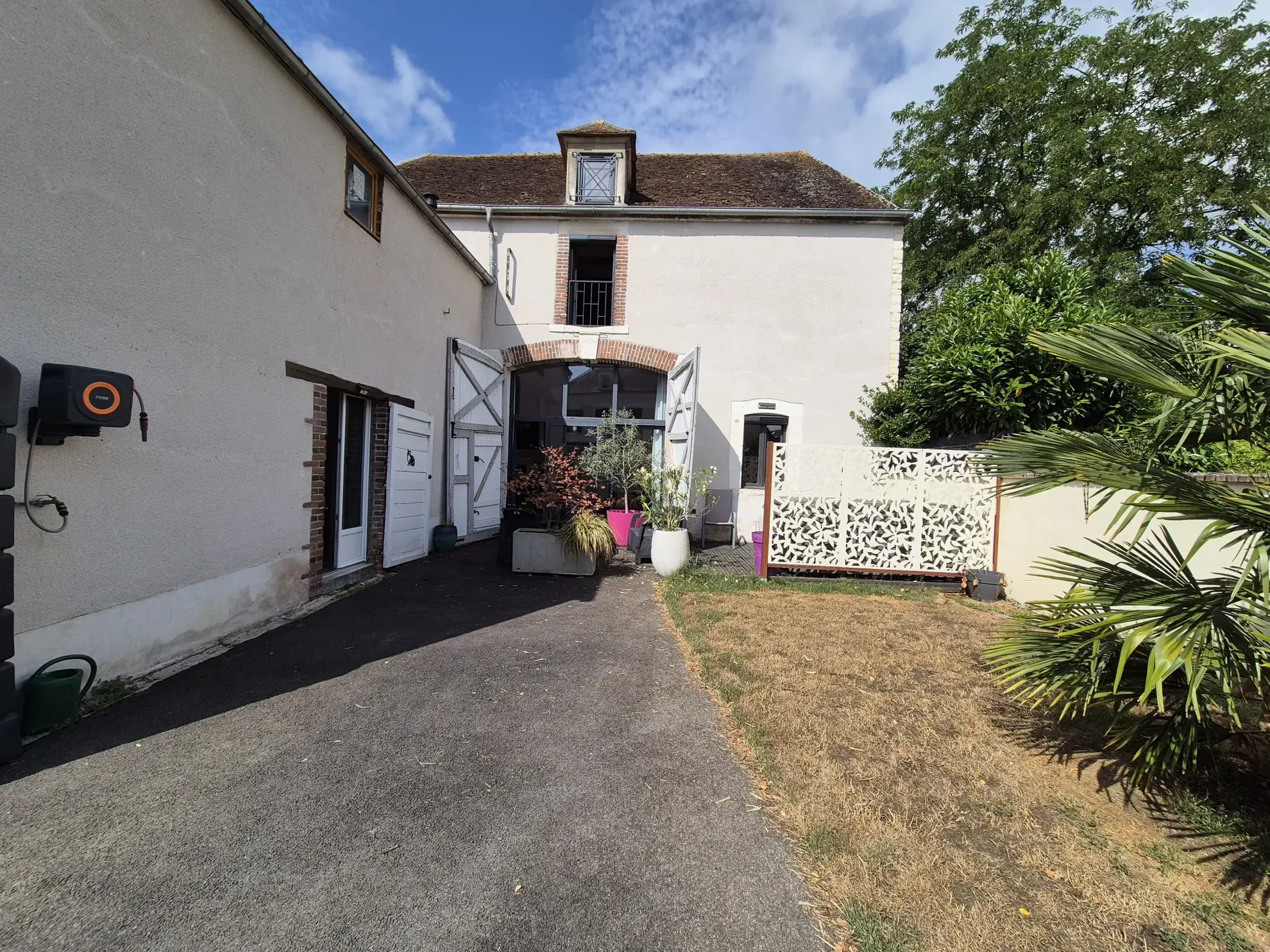 Maison de caractère de 155 m² avec grenier aménageable à Appoigny