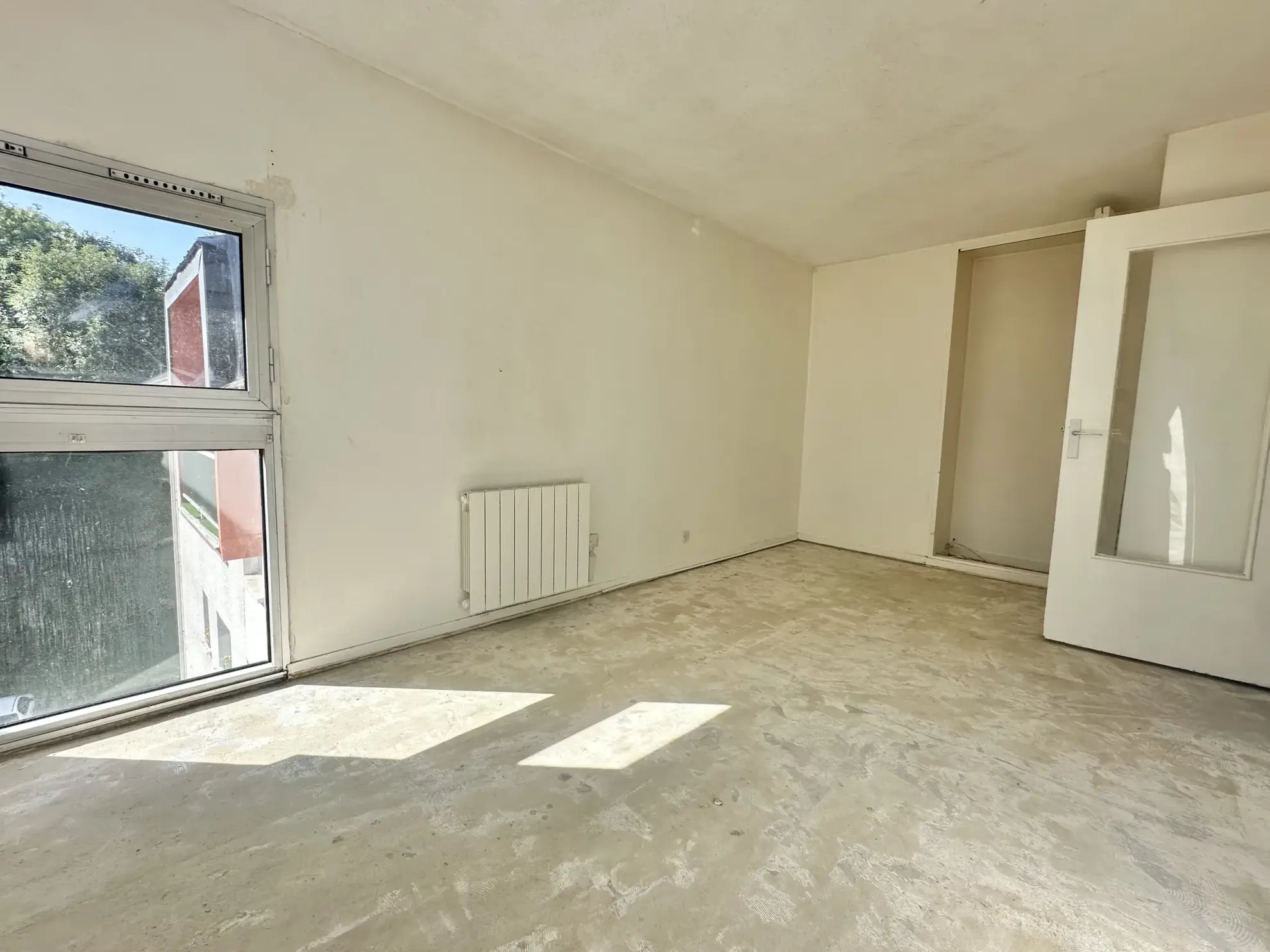 Studio à rénover à Le Mesnil-Esnard - Opportunité d'investissement 