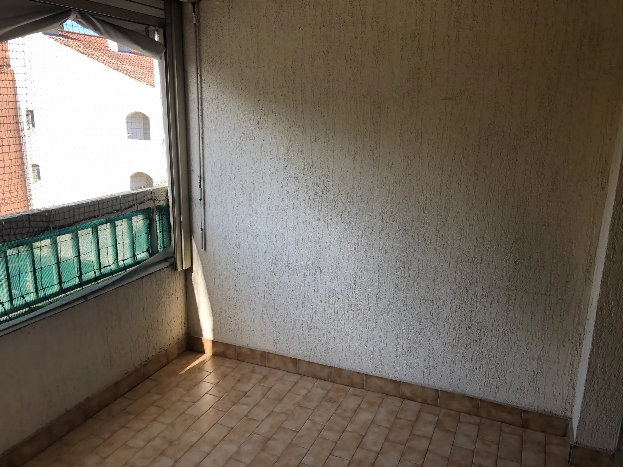 Duplex en vente à Pin Rolland, Saint-Mandrier-sur-Mer avec terrasse et potentiel 