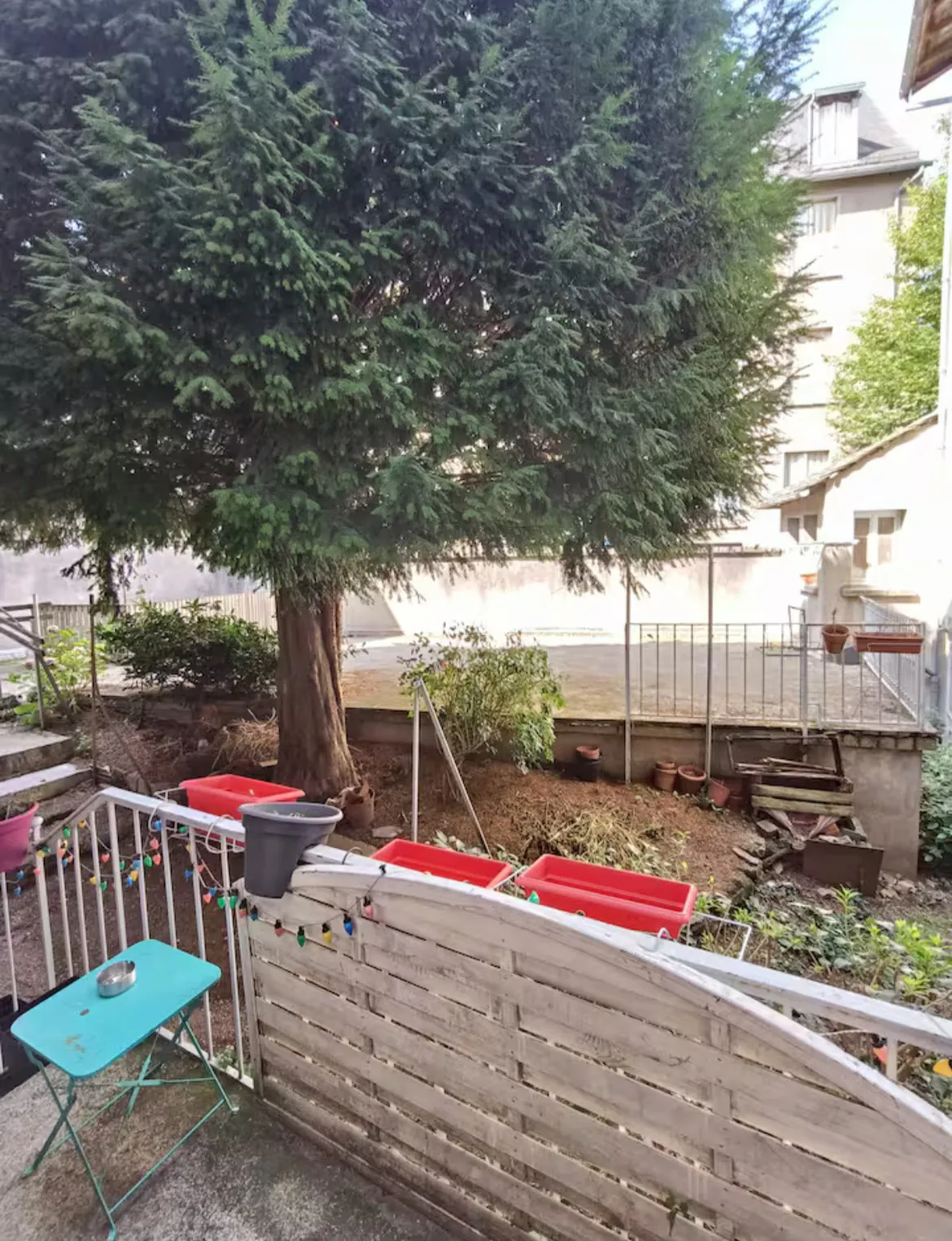Appartement T3/4 à vendre à Rodez, Cour intérieure et terrasse privée, lumineux et caractériel 