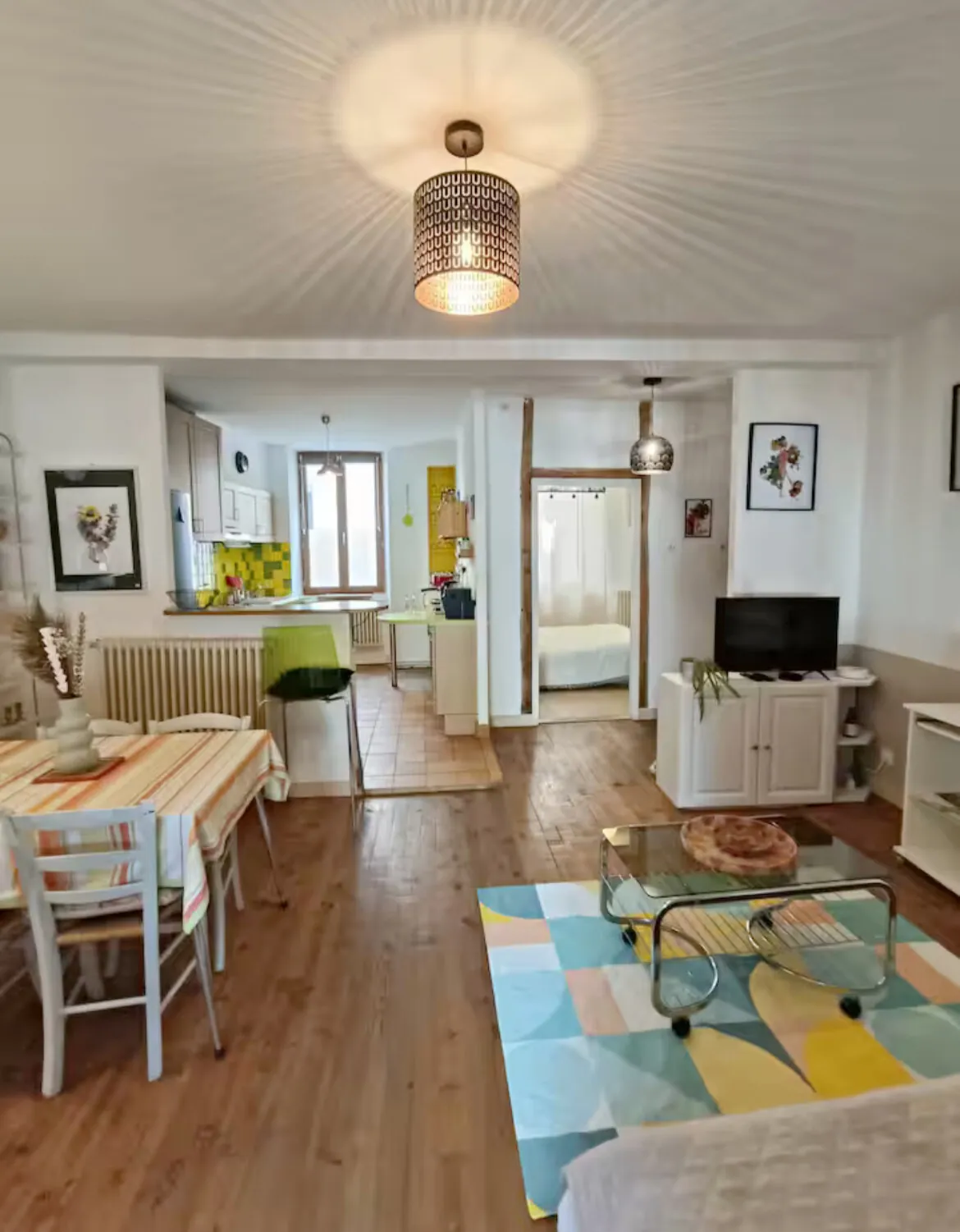 Appartement T3/4 à vendre à Rodez, Cour intérieure et terrasse privée, lumineux et caractériel 