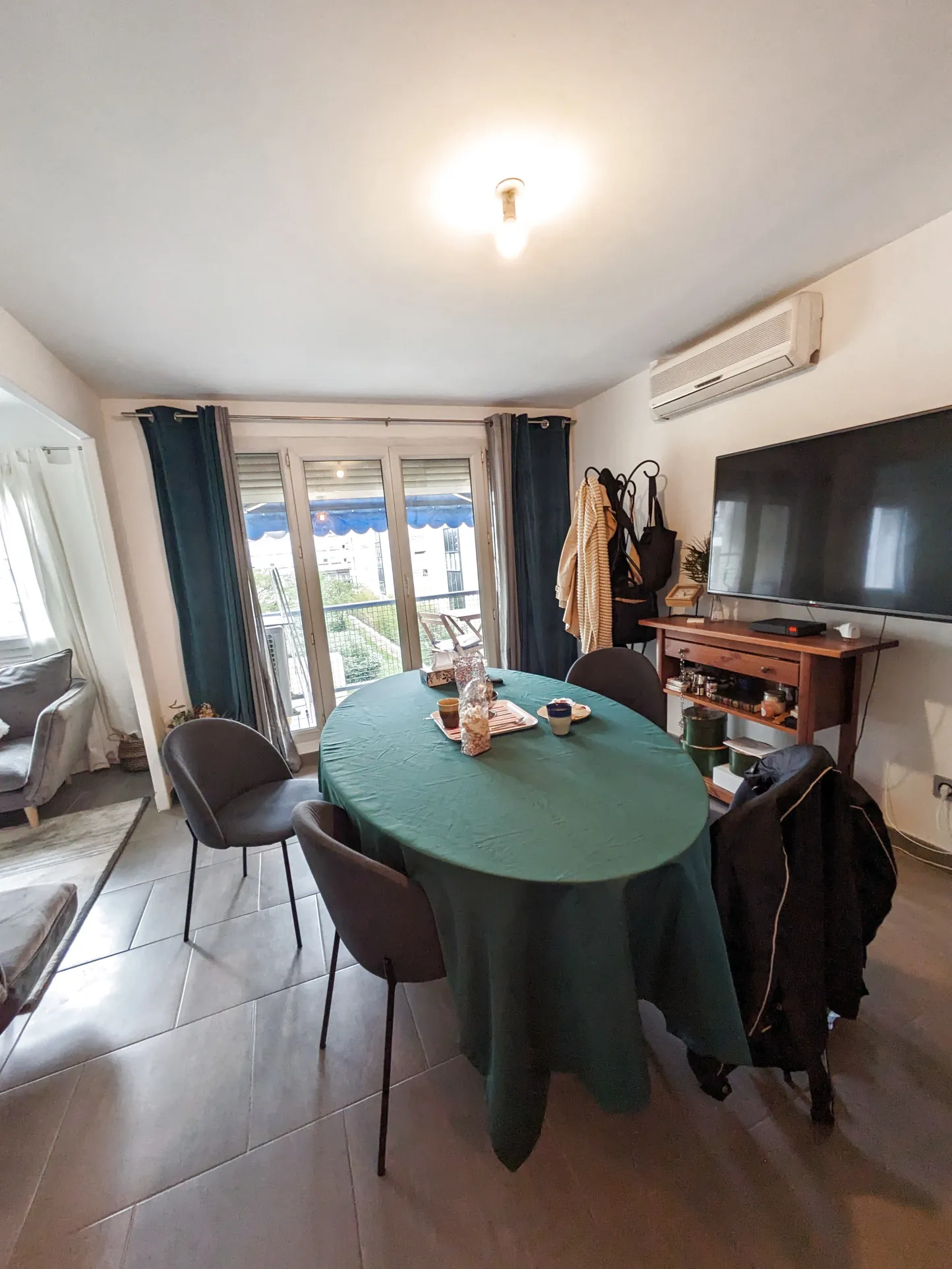 Appartement T3/T4 avec balcon et parking à Marseille Baille-Timone 