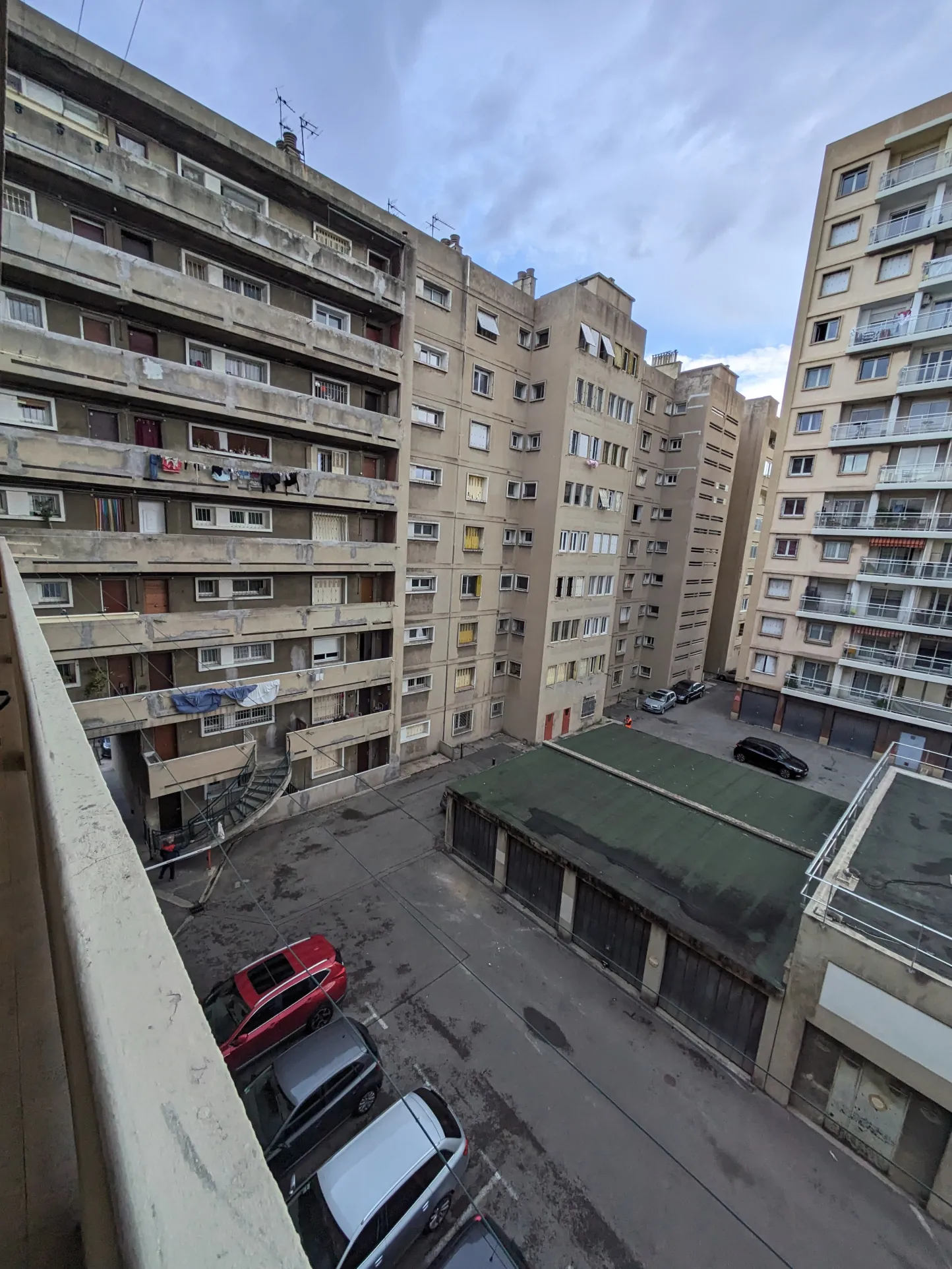 Appartement T3/T4 avec balcon et parking à Marseille Baille-Timone 