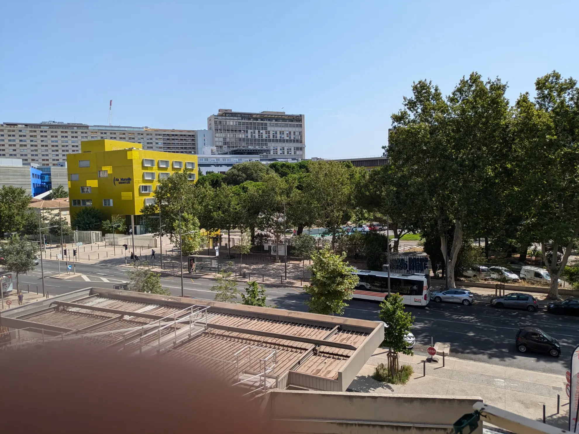 Appartement T3/T4 avec balcon et parking à Marseille Baille-Timone 