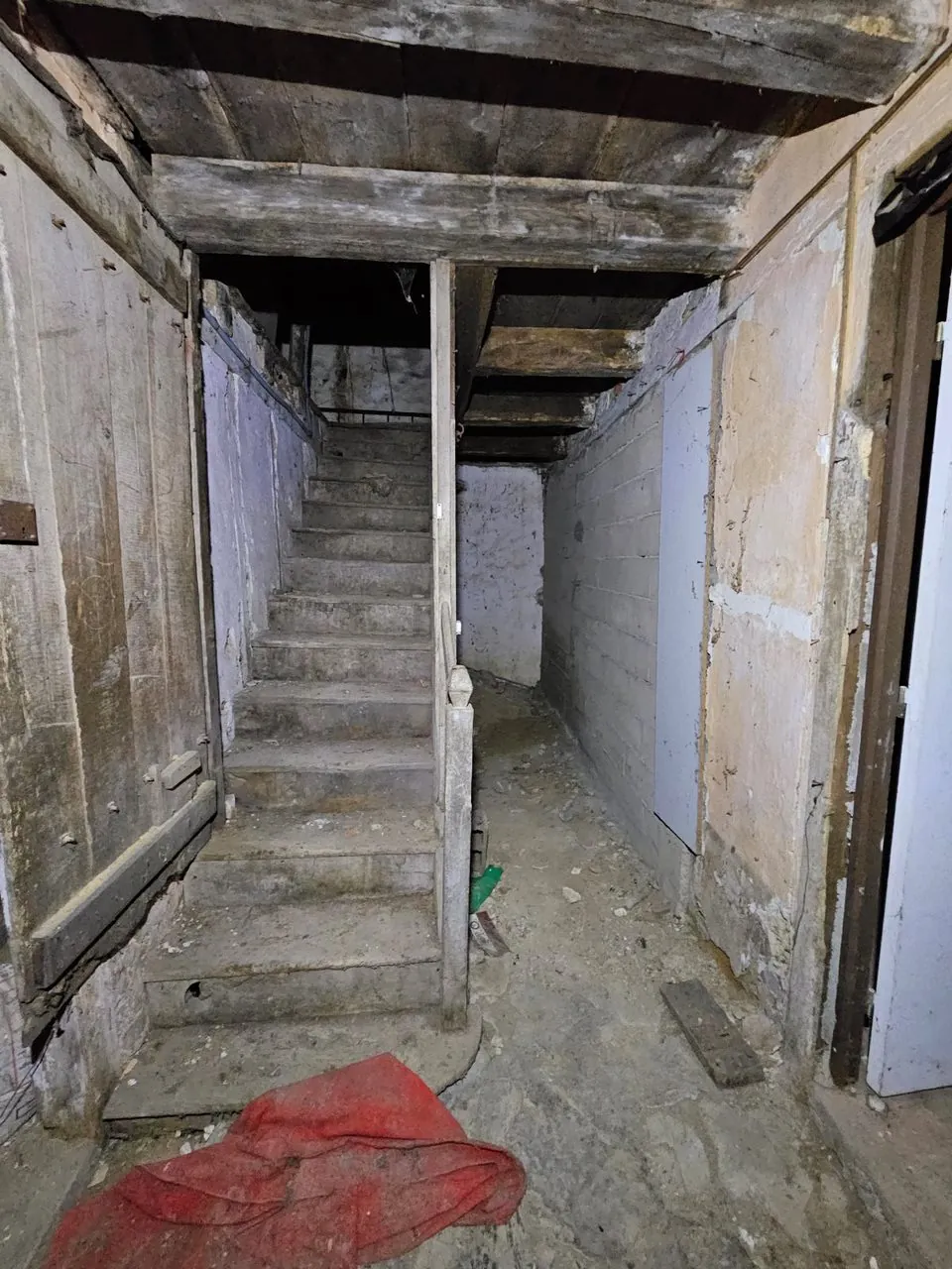 Maison 2 pièces avec jardin de 752 m2 à Lathus St Rémy 