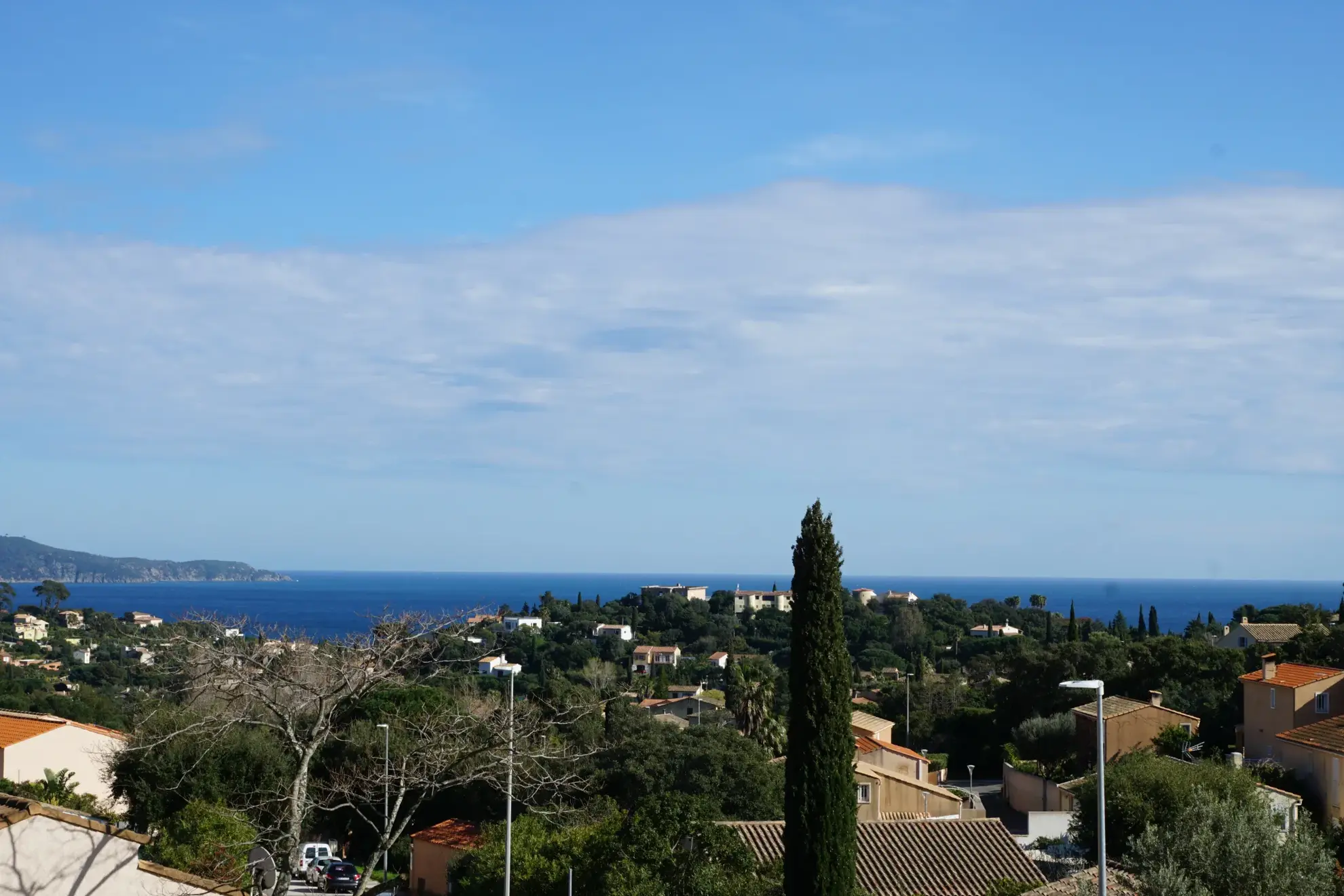 Appartement duplex avec vue mer, terrasse et parking à Cavalaire