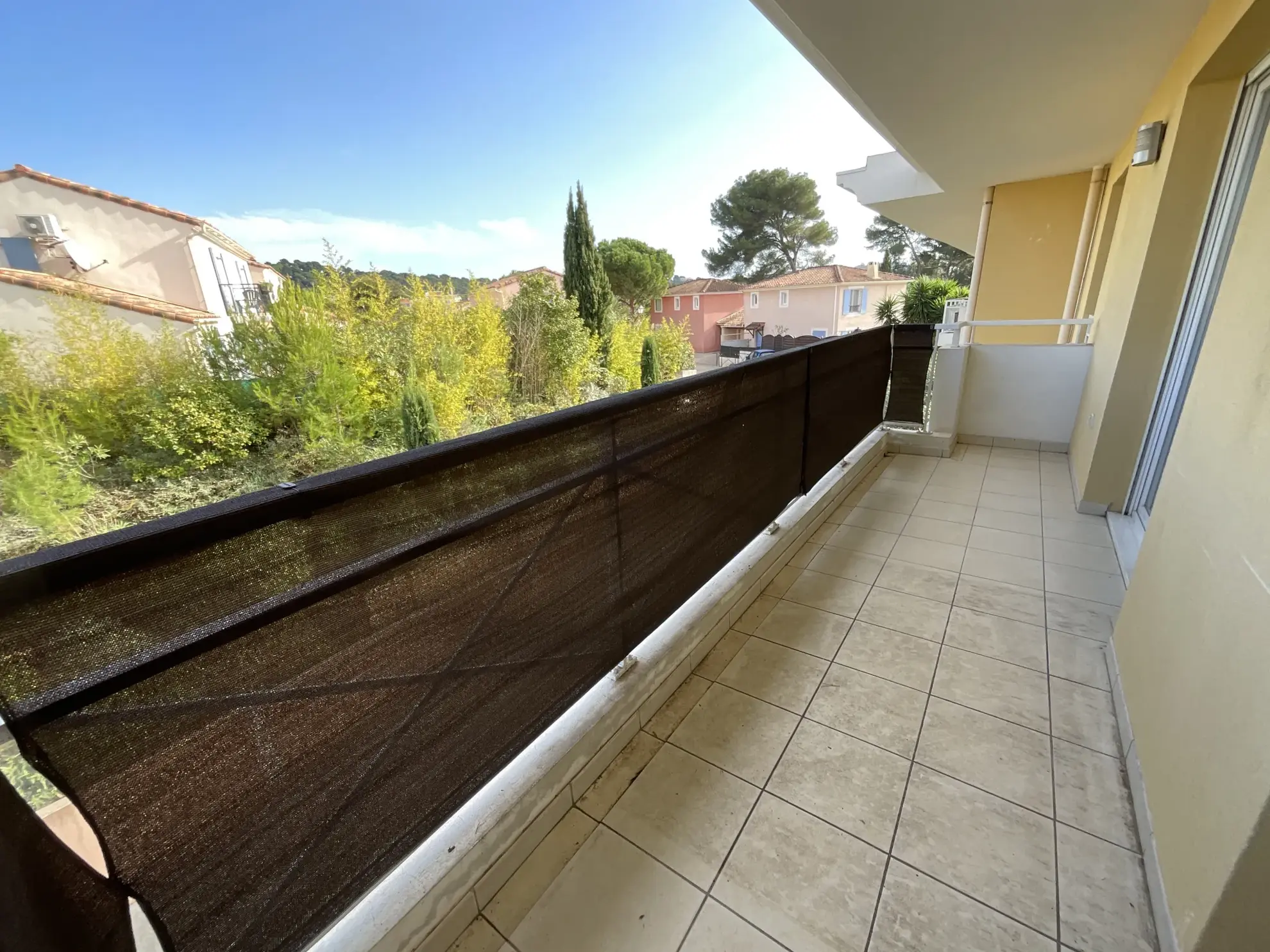 Appartement 2 pièces à Cannes la Bocca avec terrasse et garage - Dernier étage 