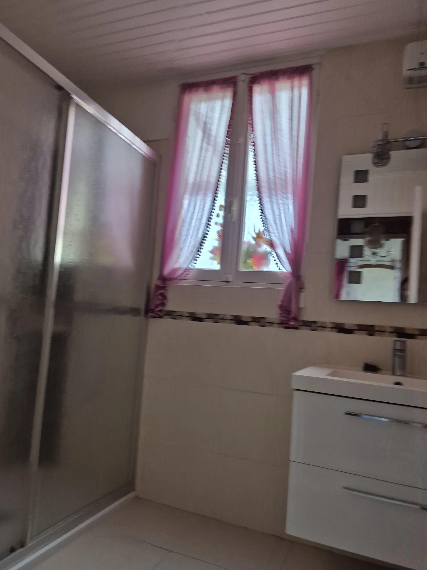 Maison à vendre de 74m² à Marnaval, 2 chambres, jardin, garage en exclusivité 