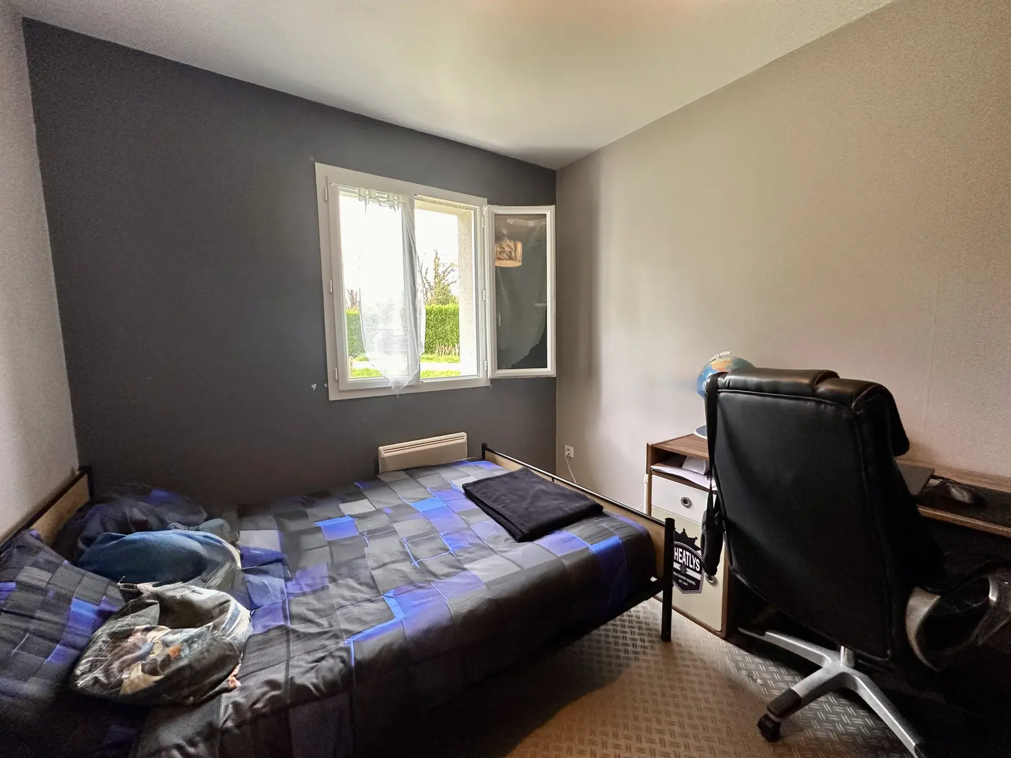 Maison de plain-pied avec 5 chambres et jardin clos à Cours de Pile près de Bergerac 