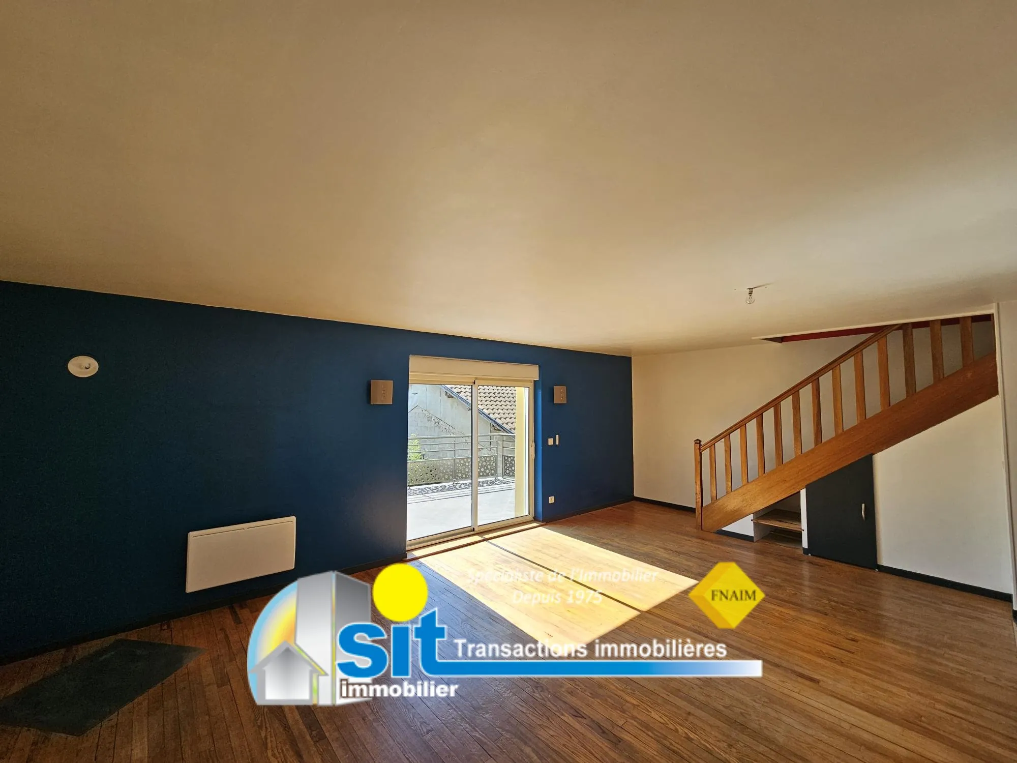 Maison de village rénovée avec studio indépendant à Les Côtes d’Arey, Vienne 